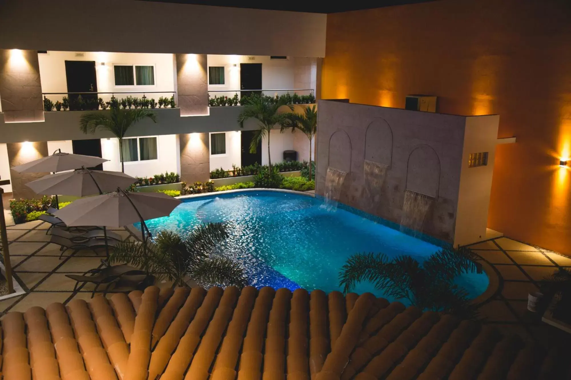 Property building, Swimming Pool in Luxury Hotel Inn
