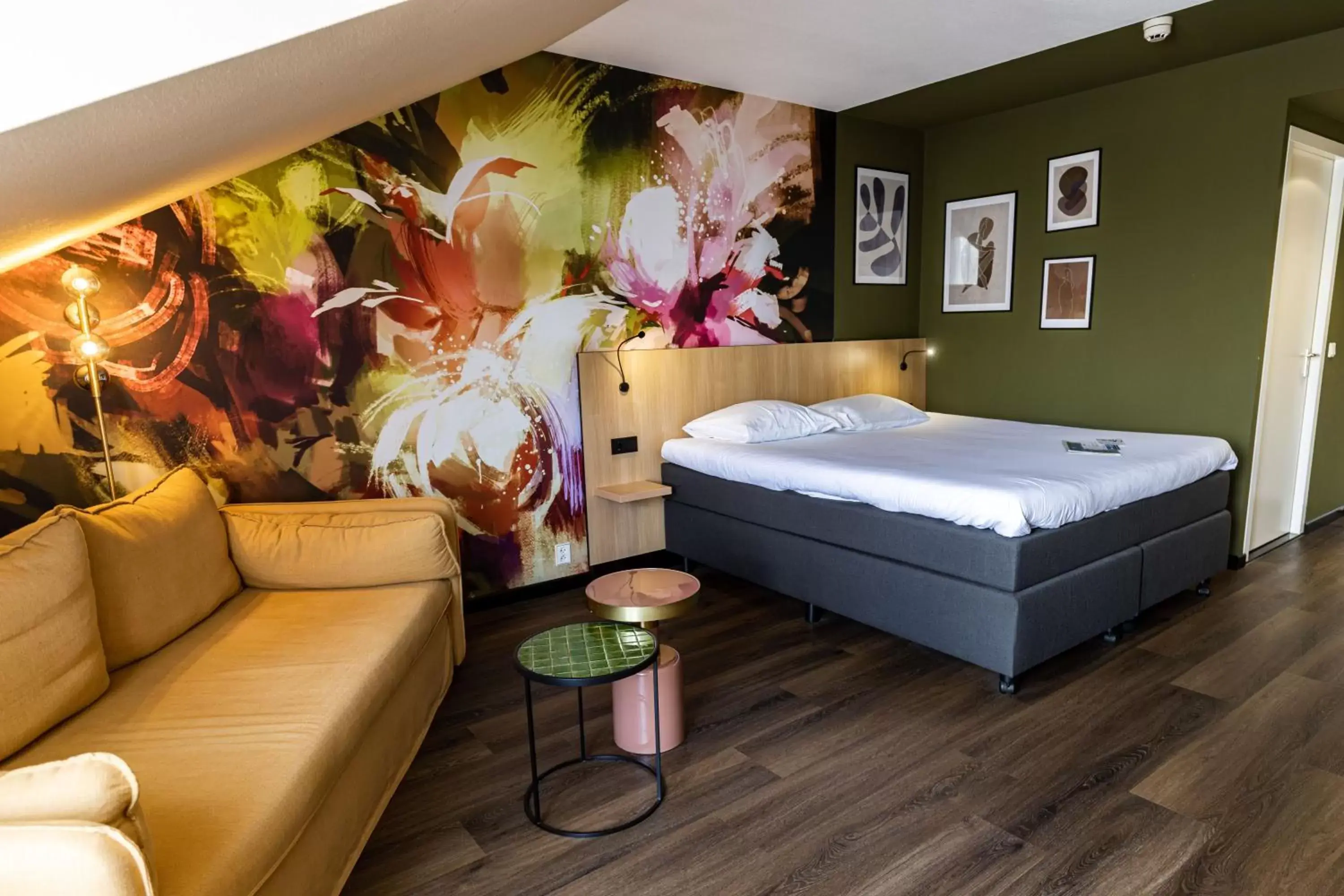 Bedroom in Fletcher Hotel-Restaurant Klein Zwitserland