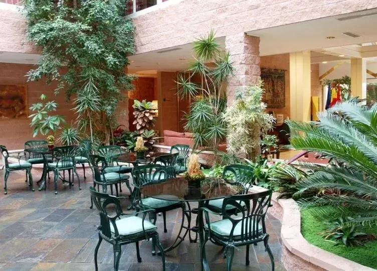 Balcony/Terrace, Restaurant/Places to Eat in Hotel Majadahonda