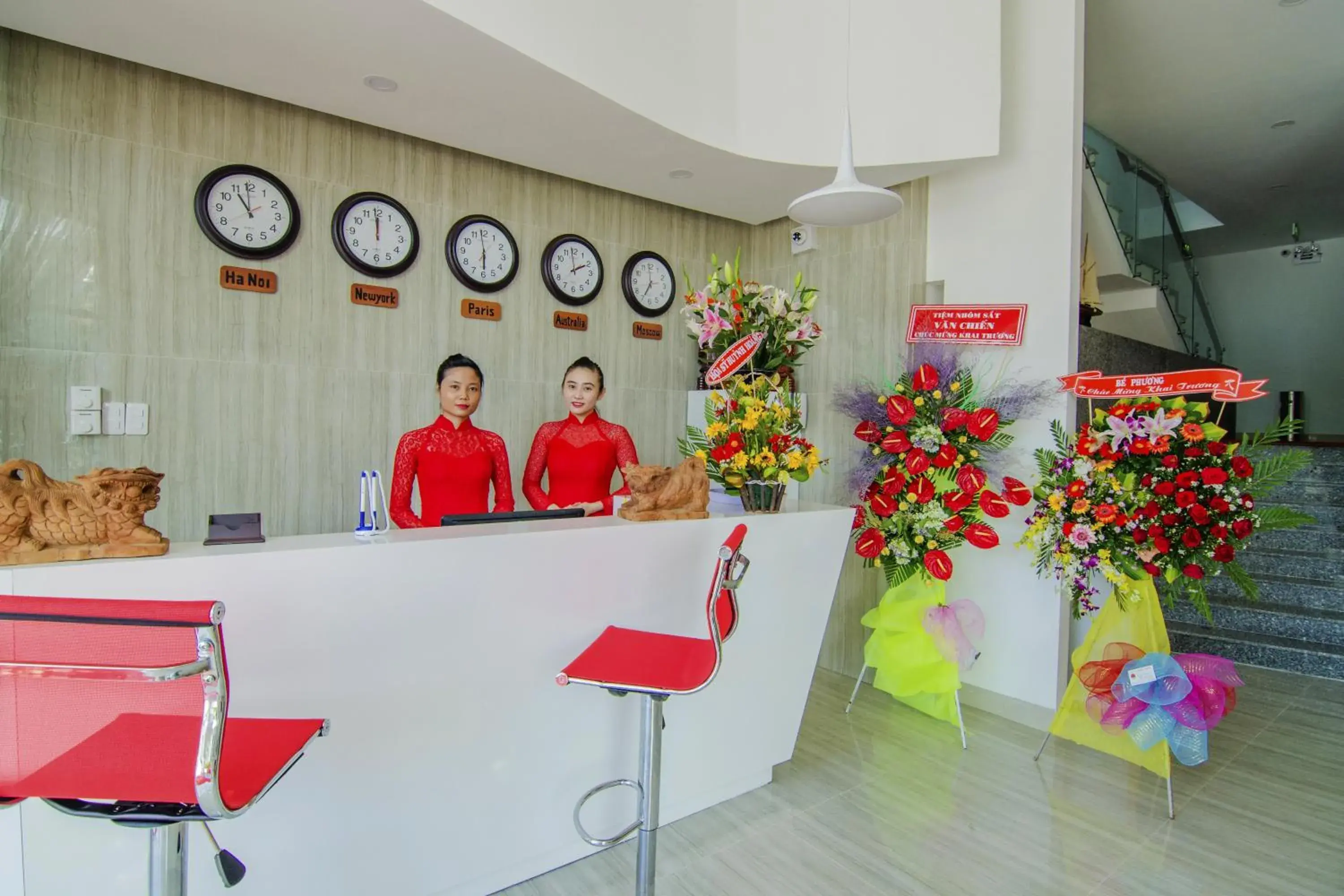 Staff, Lobby/Reception in Sailing Hotel Phú Quốc Island