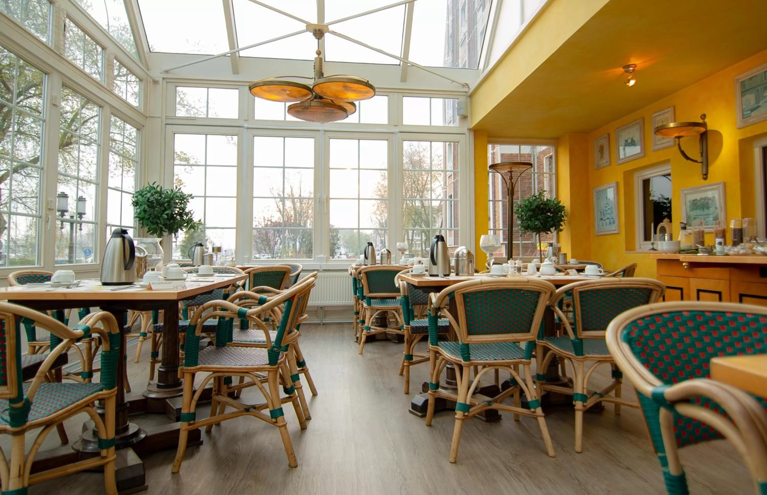 Restaurant/places to eat in Hotel & Restaurant Alter Speicher