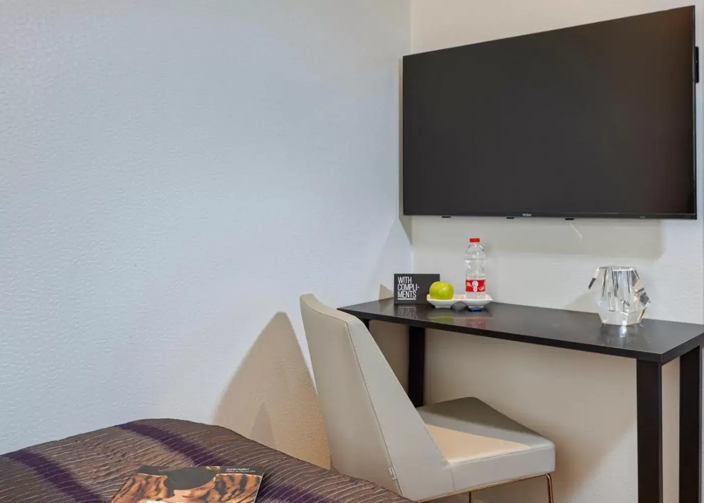 TV and multimedia, TV/Entertainment Center in Ultra Tel Aviv Boutique Hotel