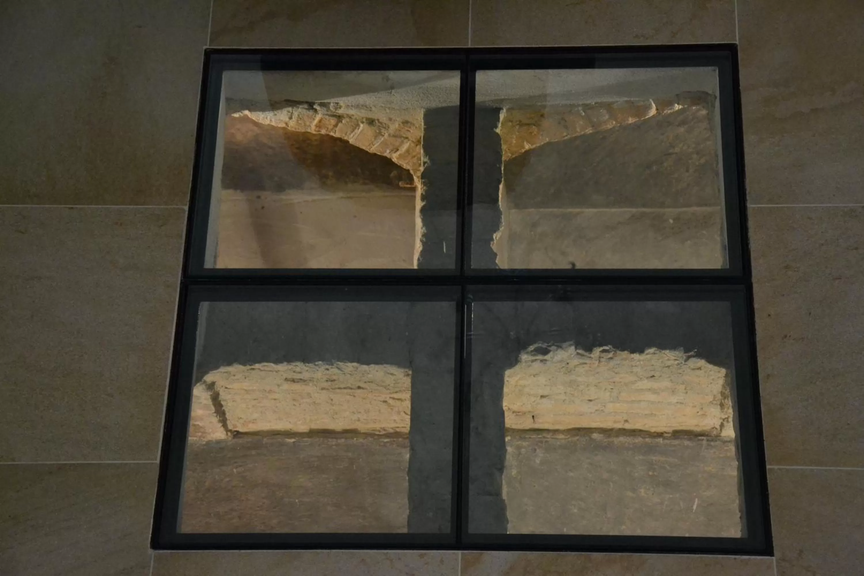 Decorative detail in B&B Torre Porta Marina