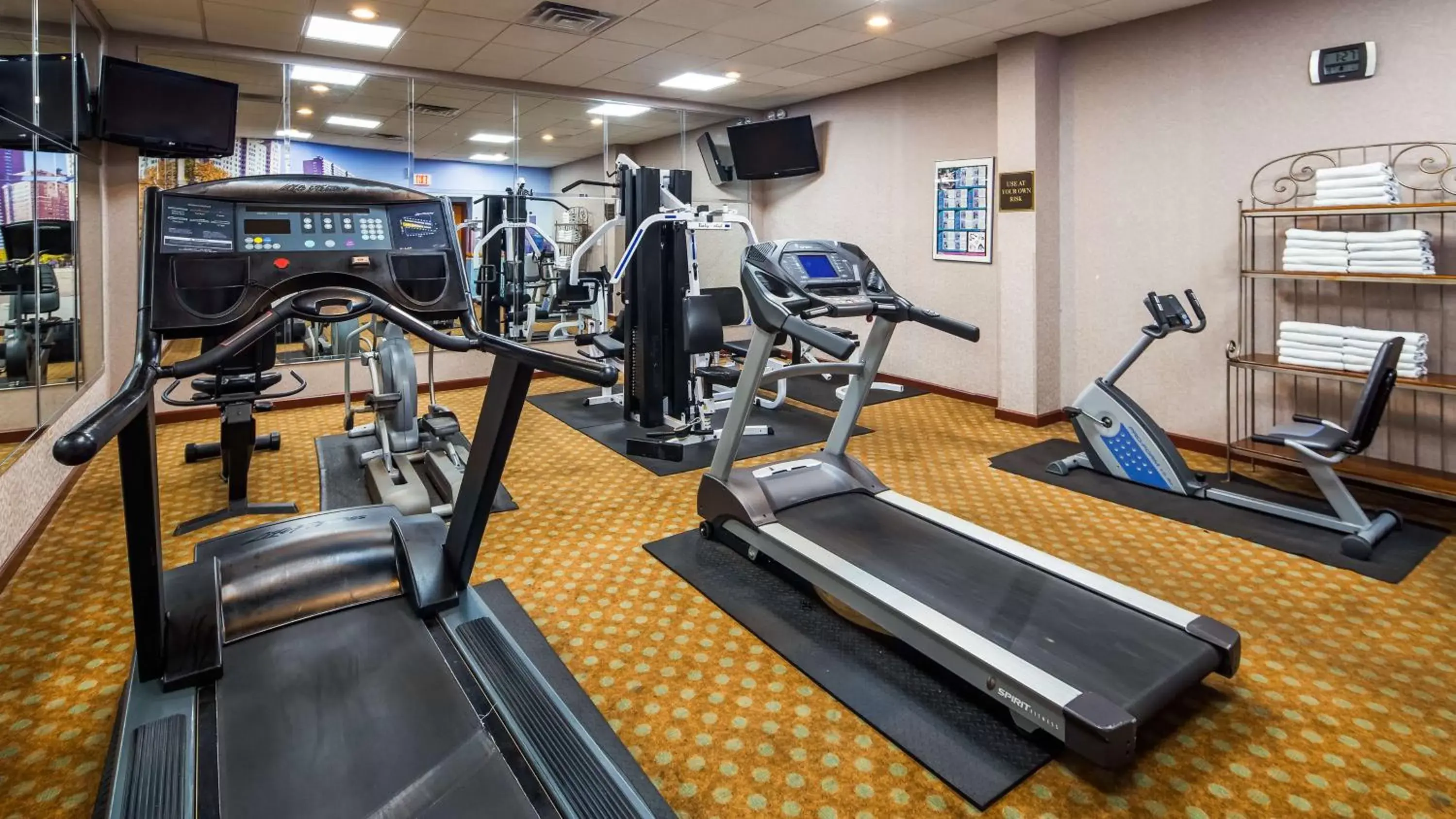 Fitness centre/facilities, Fitness Center/Facilities in Best Western Plus Chicago Hillside