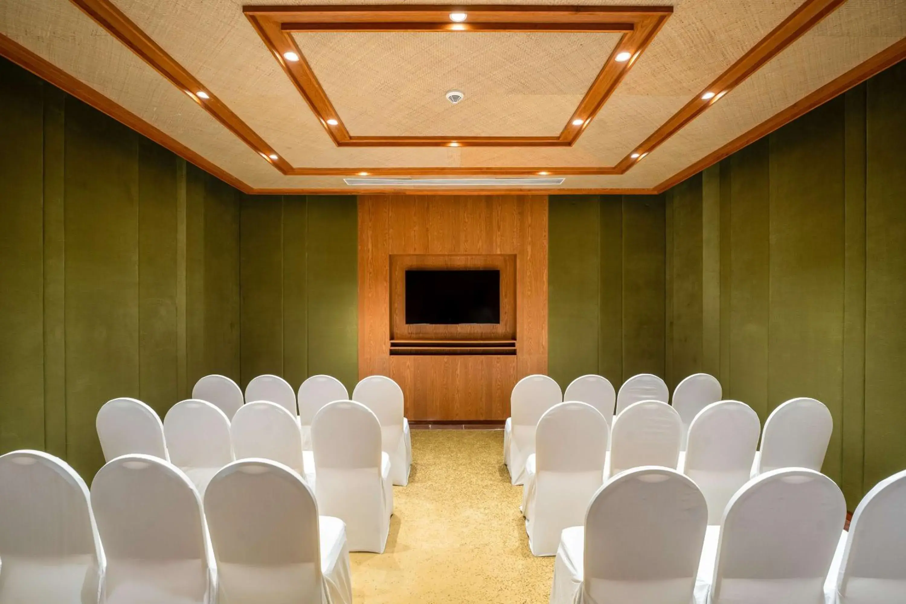 Meeting/conference room in Hilton Goa Resort
