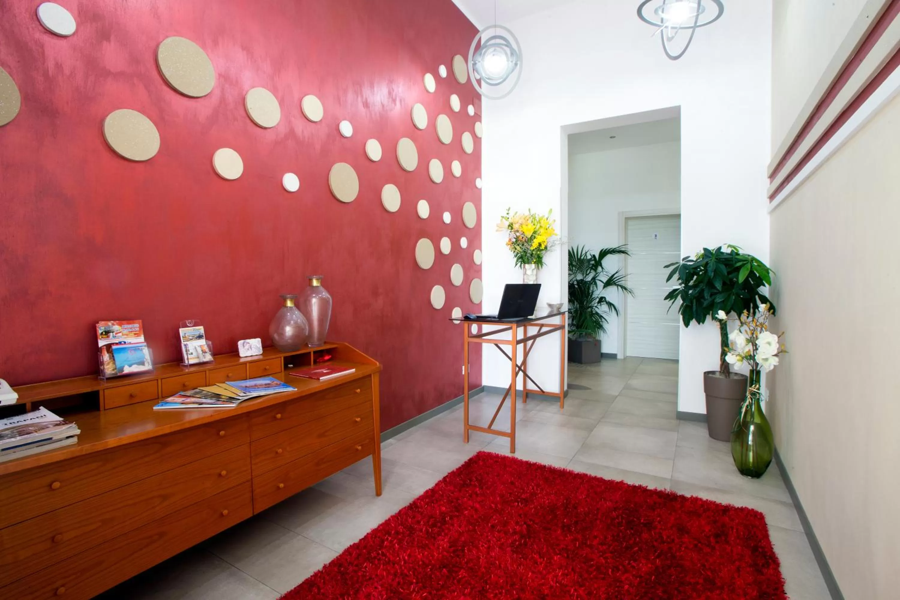 Facade/entrance in La Rocca Scavata