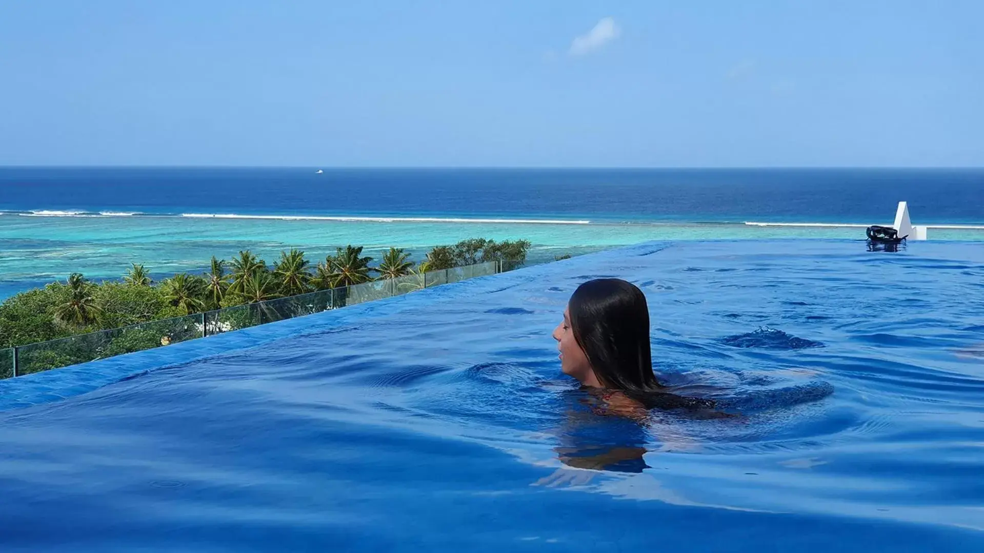 Swimming Pool in Arena Beach Hotel