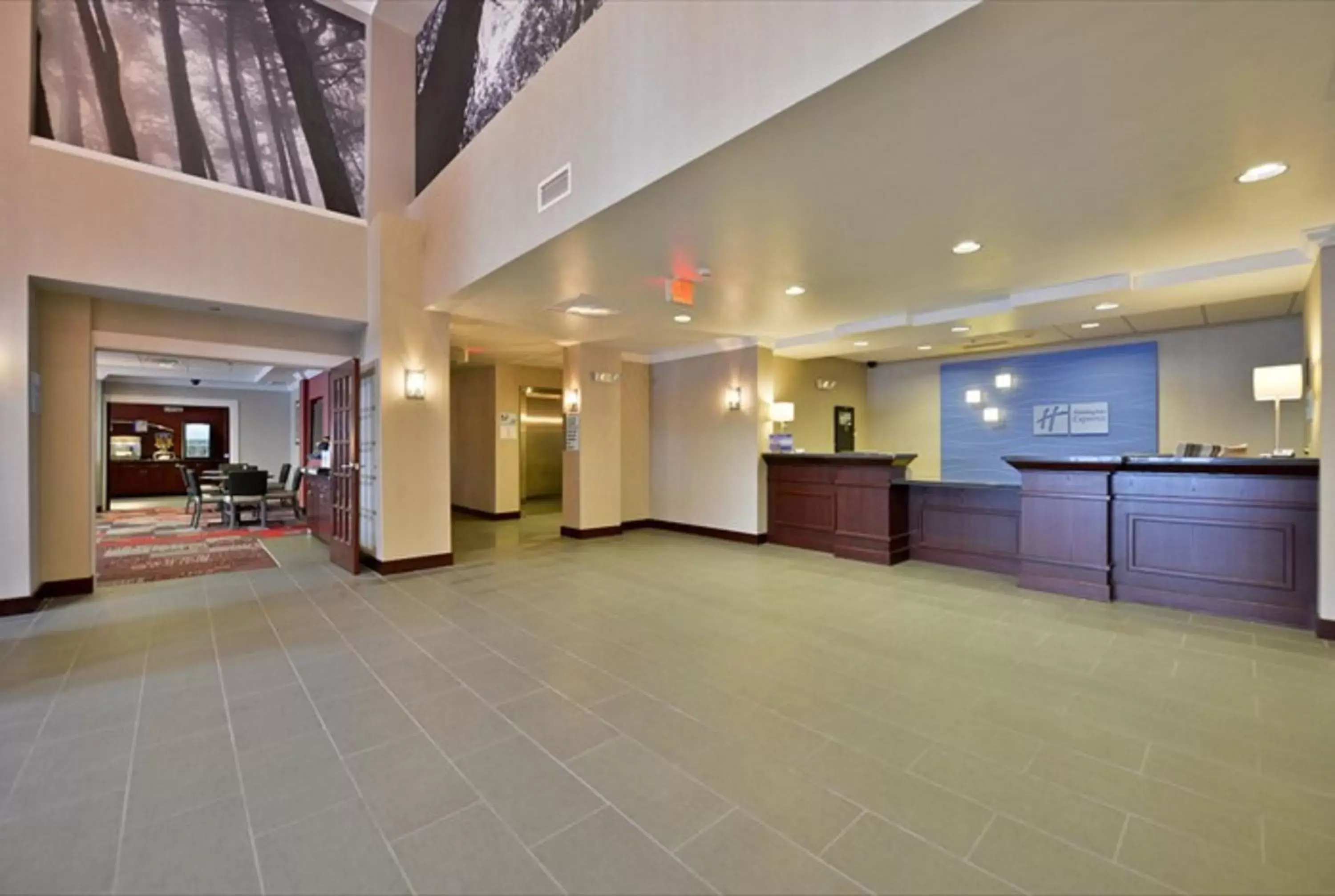 Property building, Lobby/Reception in Holiday Inn Express Canandaigua, an IHG Hotel