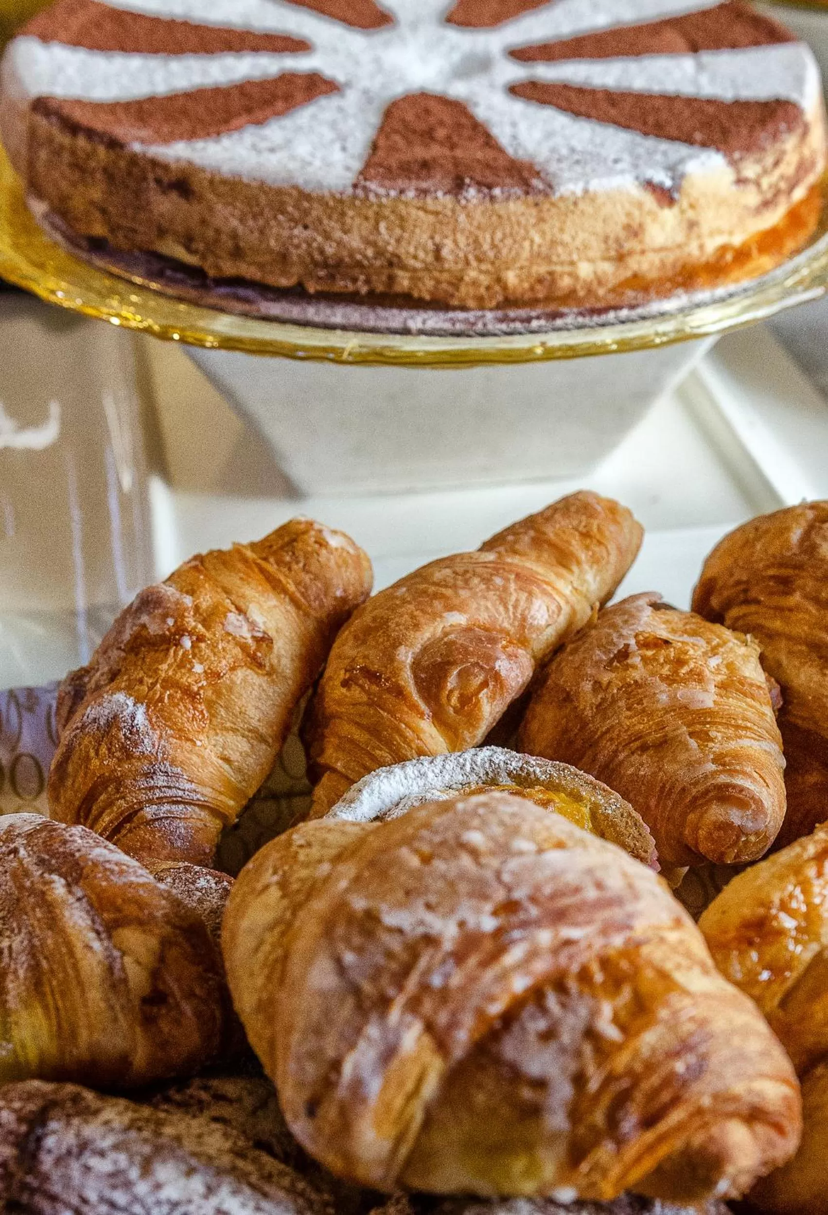 Buffet breakfast in Pisa Holidays