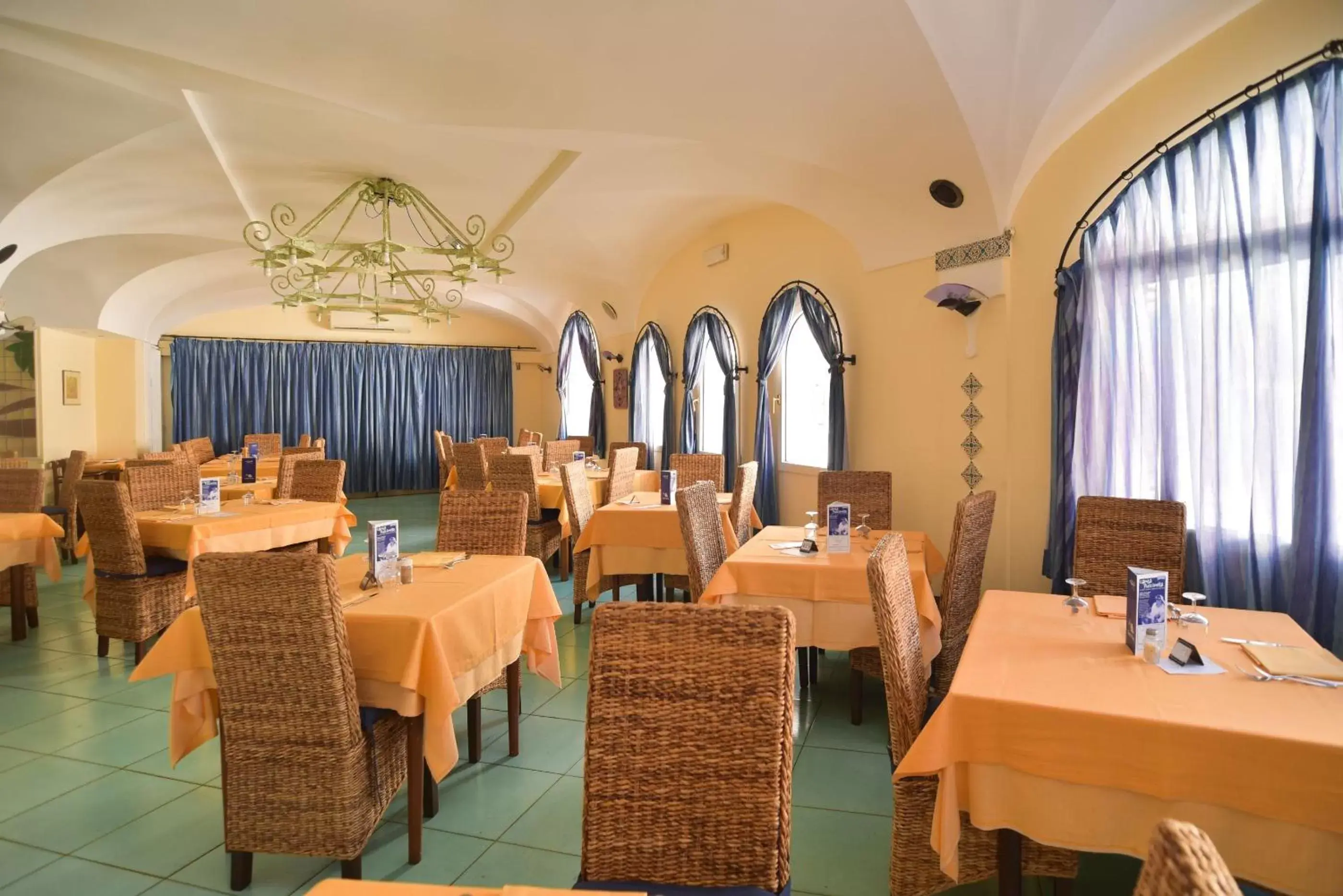 Breakfast, Restaurant/Places to Eat in Hotel Terme Zi Carmela