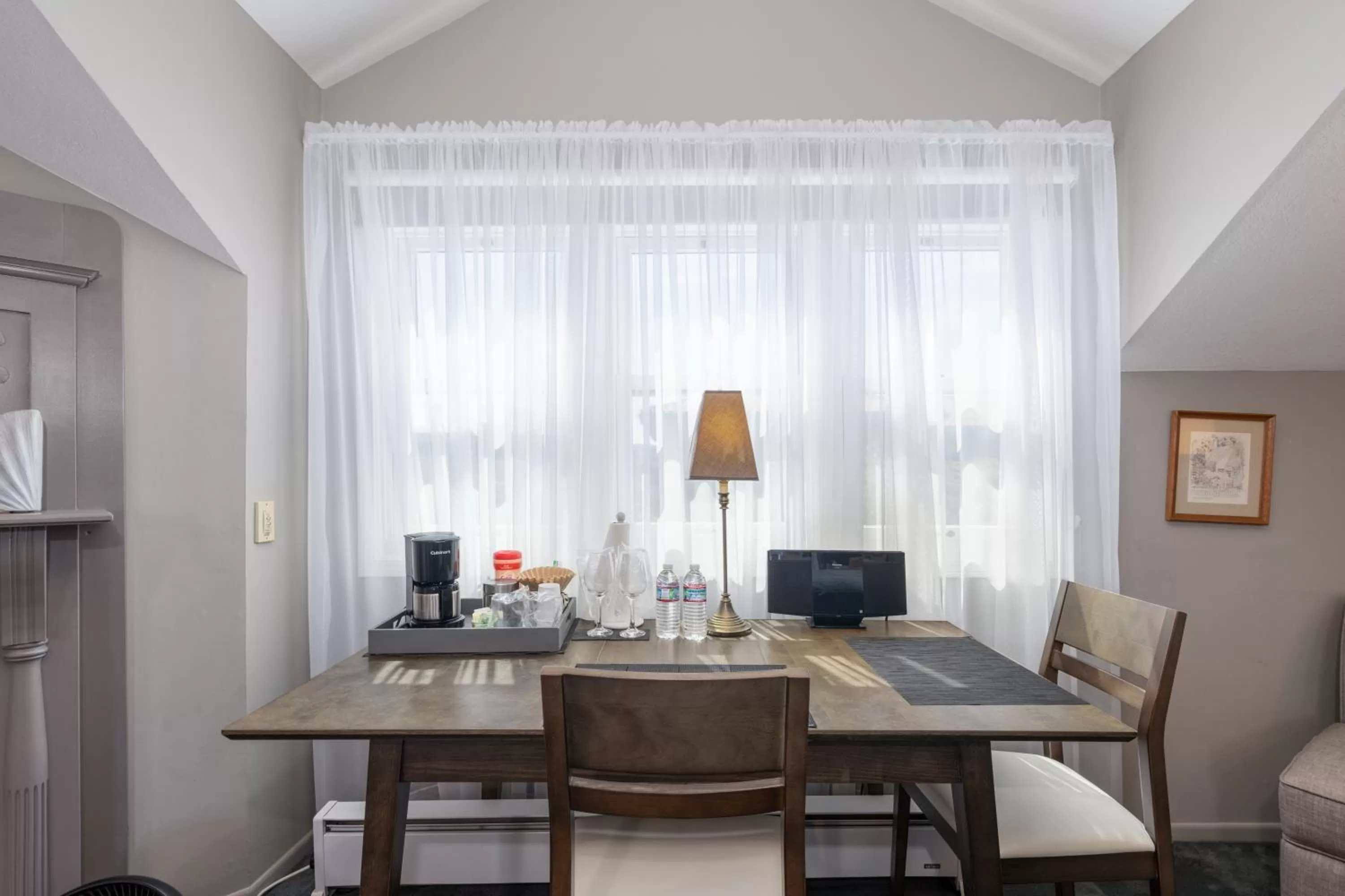 Nantucket Whale Inn, Half Moon Bay