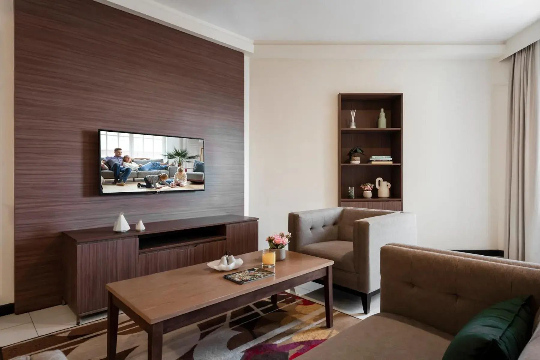 Living room, Seating Area in Oakwood Hotel and Residence Kuala Lumpur