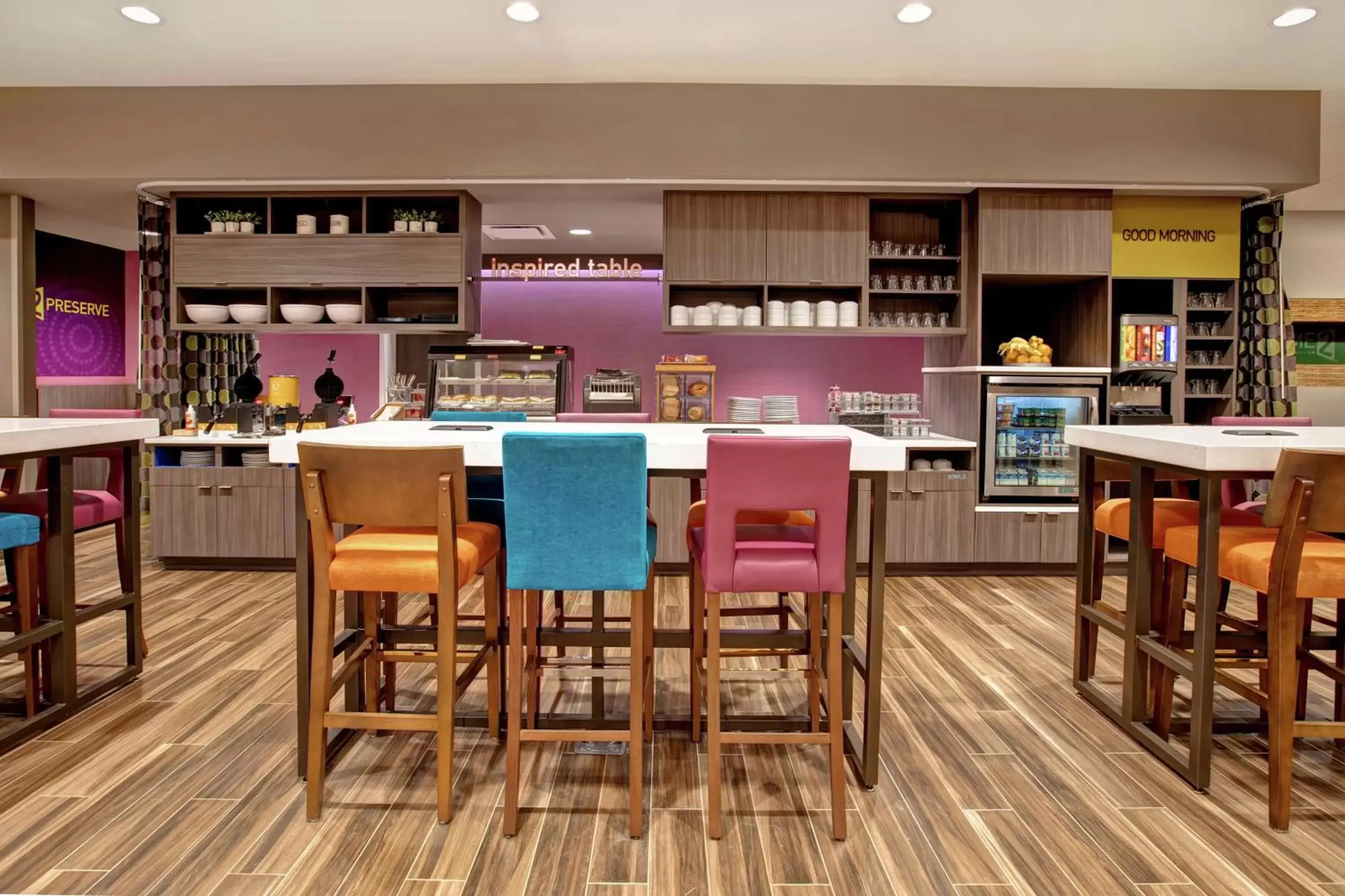 Breakfast in Home2 Suites By Hilton Charlotte Uptown Breakfast in Home2 Suites By Hilton Charlotte Uptown