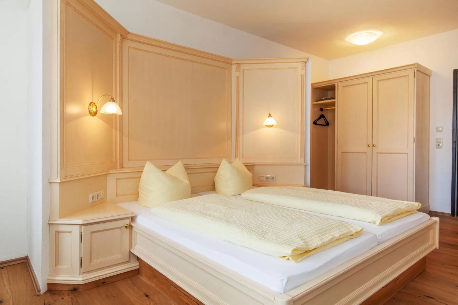 Photo of the whole room, Bed in Appartementhaus Dachsteinblick