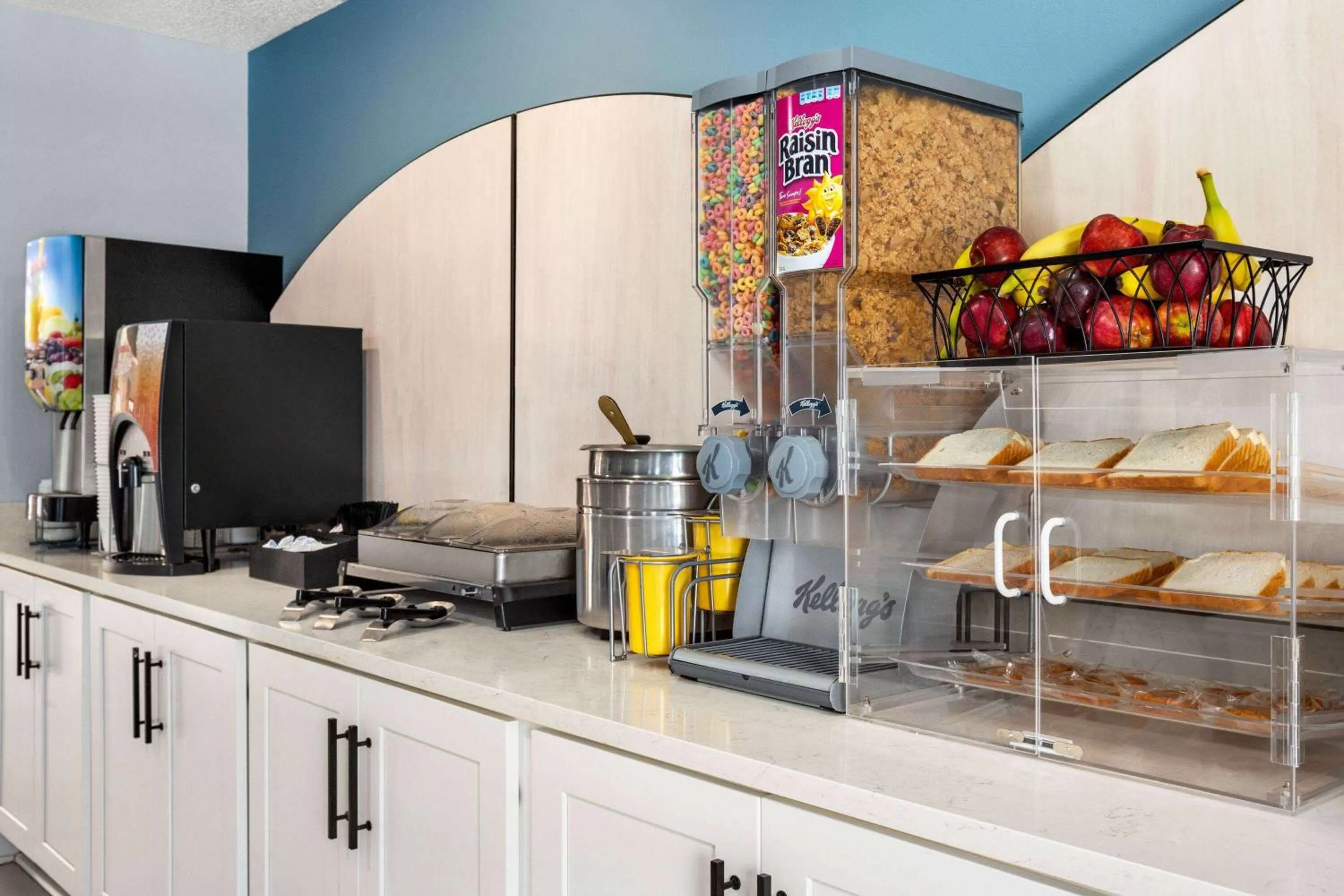 Breakfast in Days Inn by Wyndham Shallotte