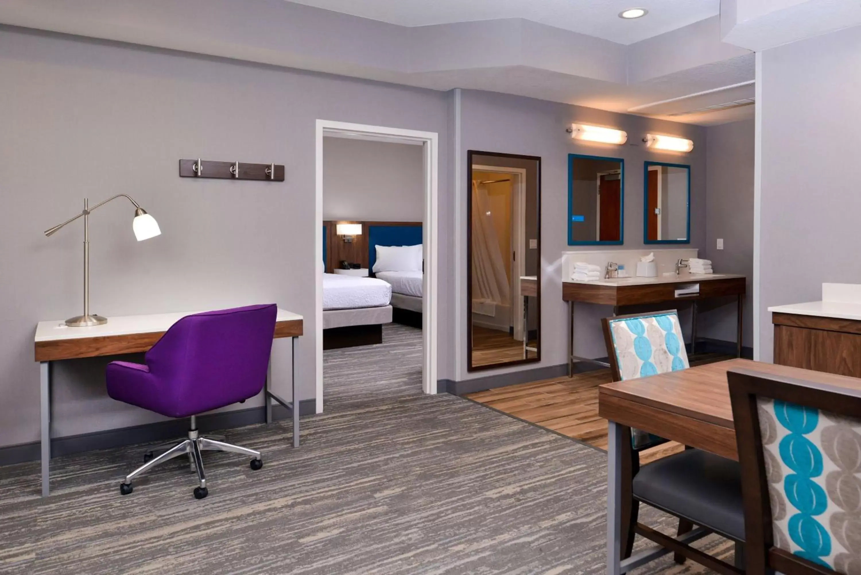 Bedroom in Hampton Inn & Suites Boise/Spectrum