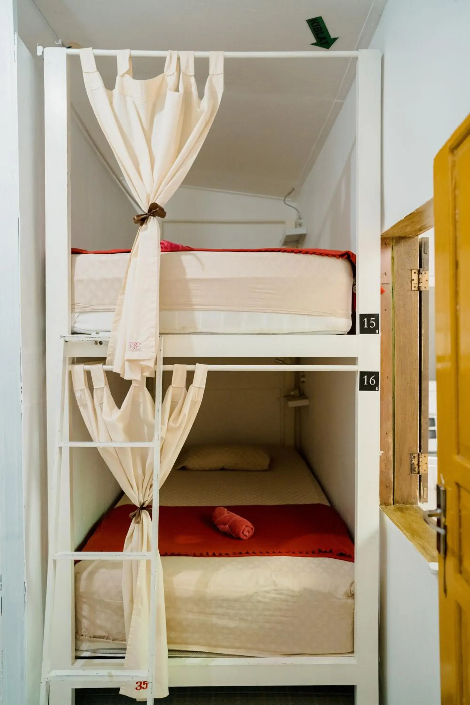 Bed, Bunk Bed in OtU Hostel By OstiC