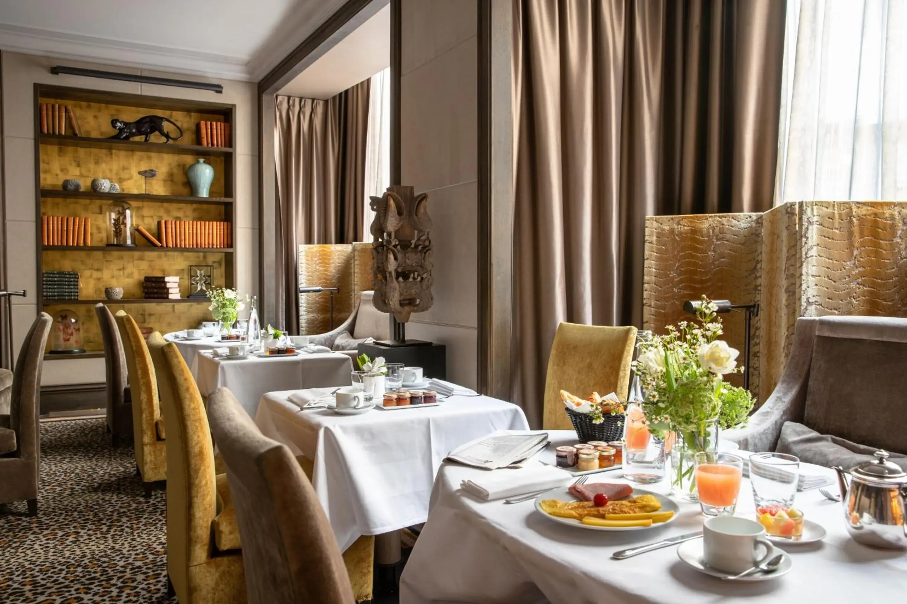Breakfast, Restaurant/Places to Eat in Esprit Saint Germain
