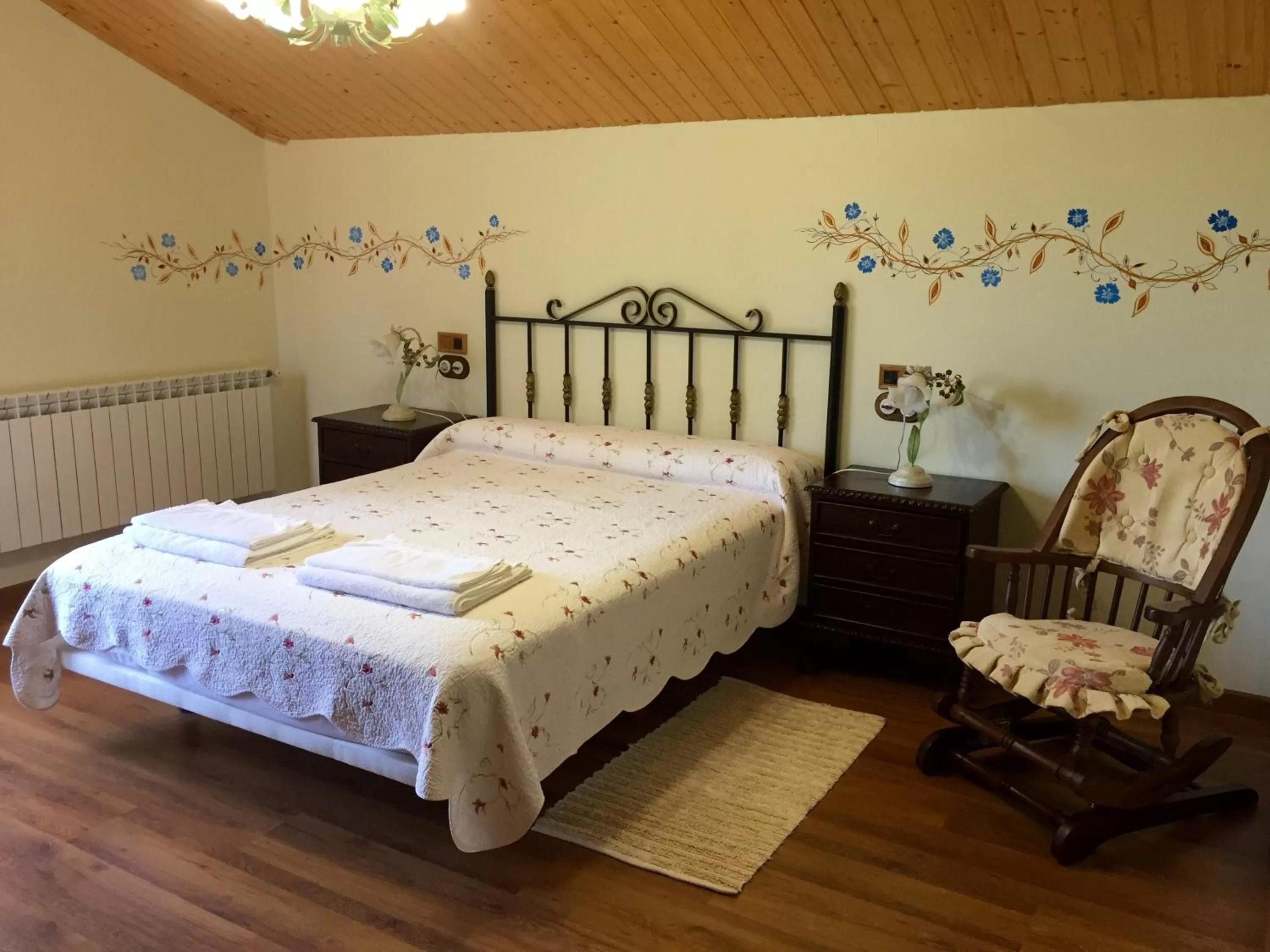 Photo of the whole room, Room Photo in Hotel Rural Casa Ana