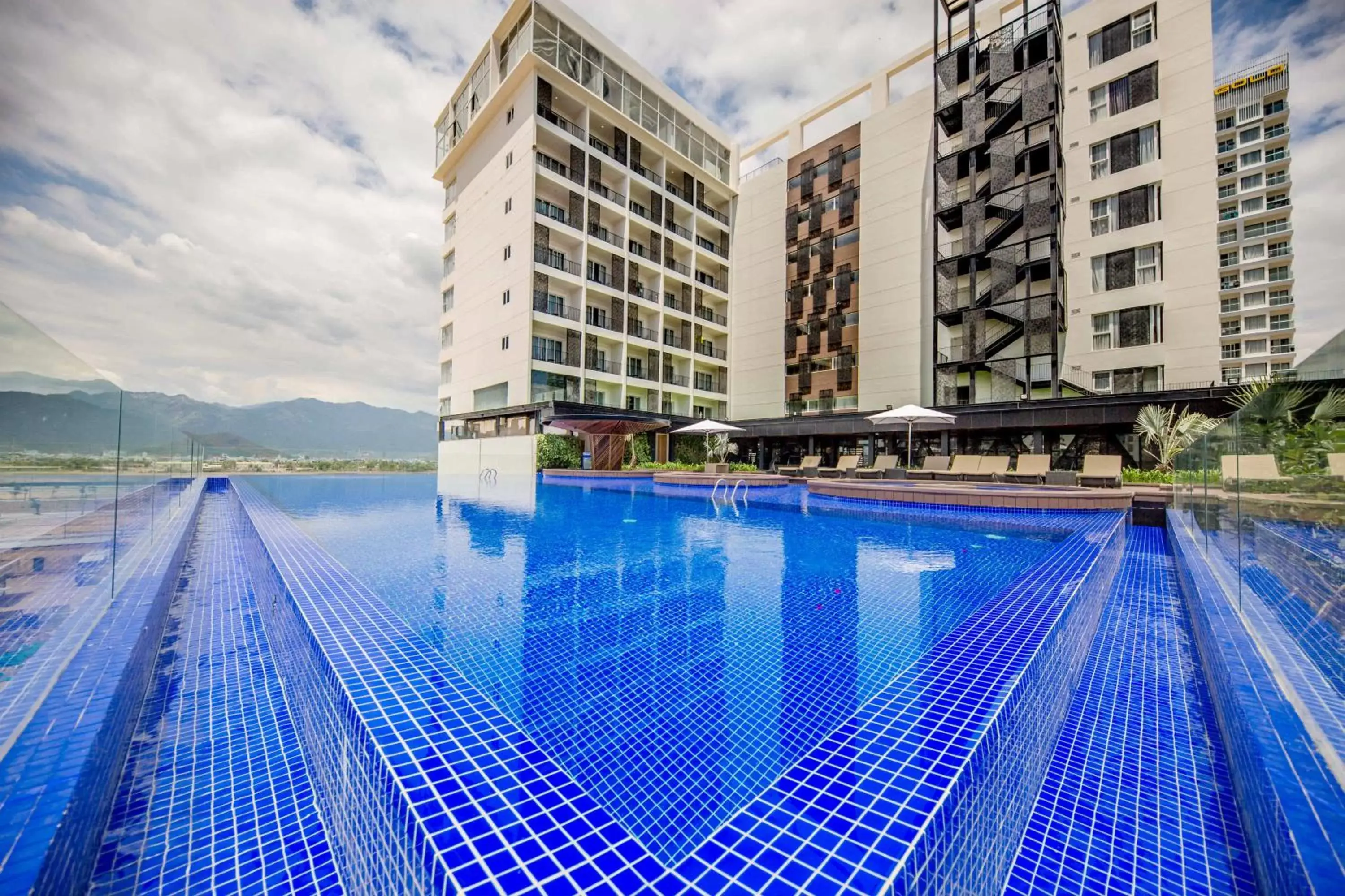 Swimming Pool in Quinter Central Nha Trang