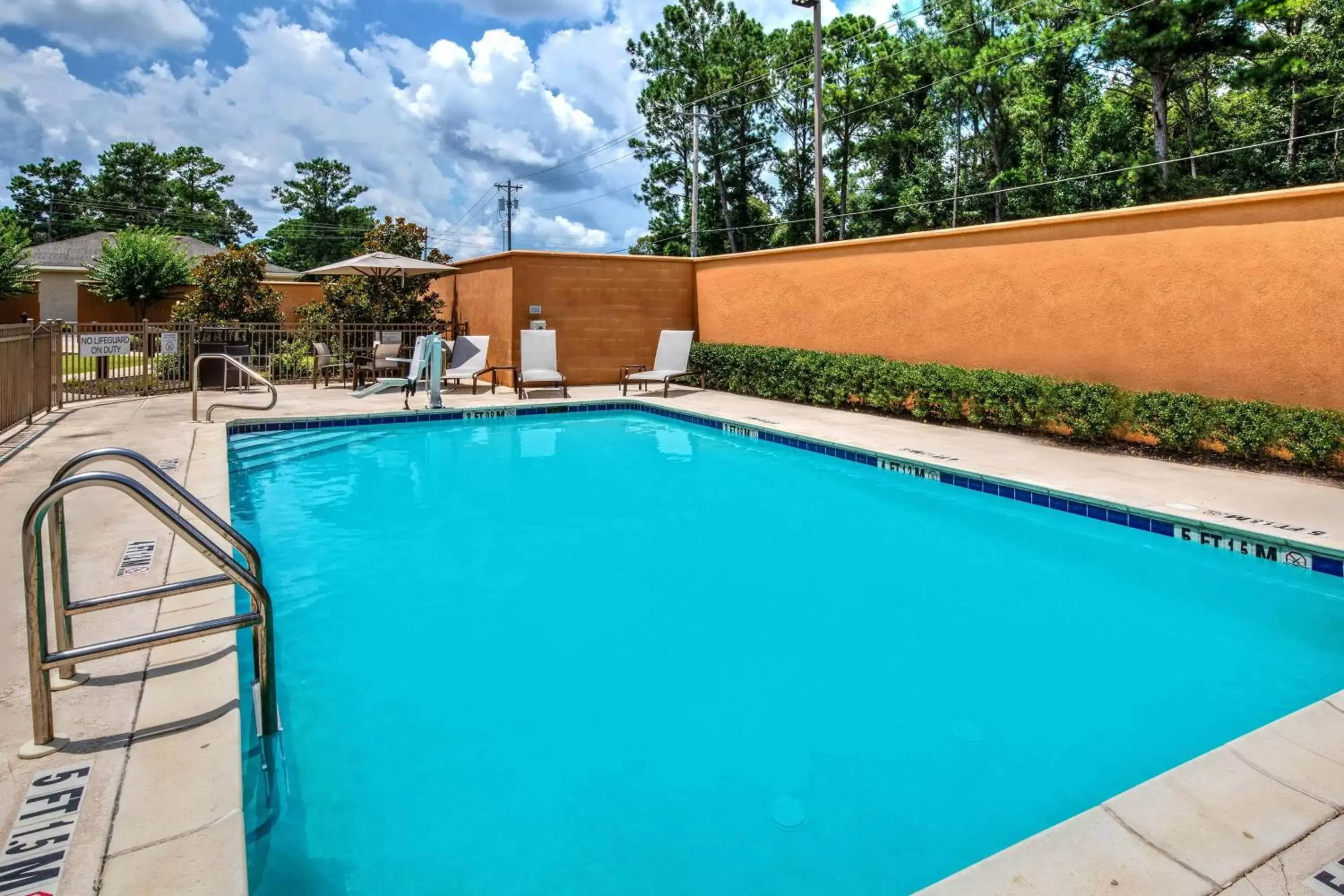 Swimming Pool in Courtyard by Marriott Troy