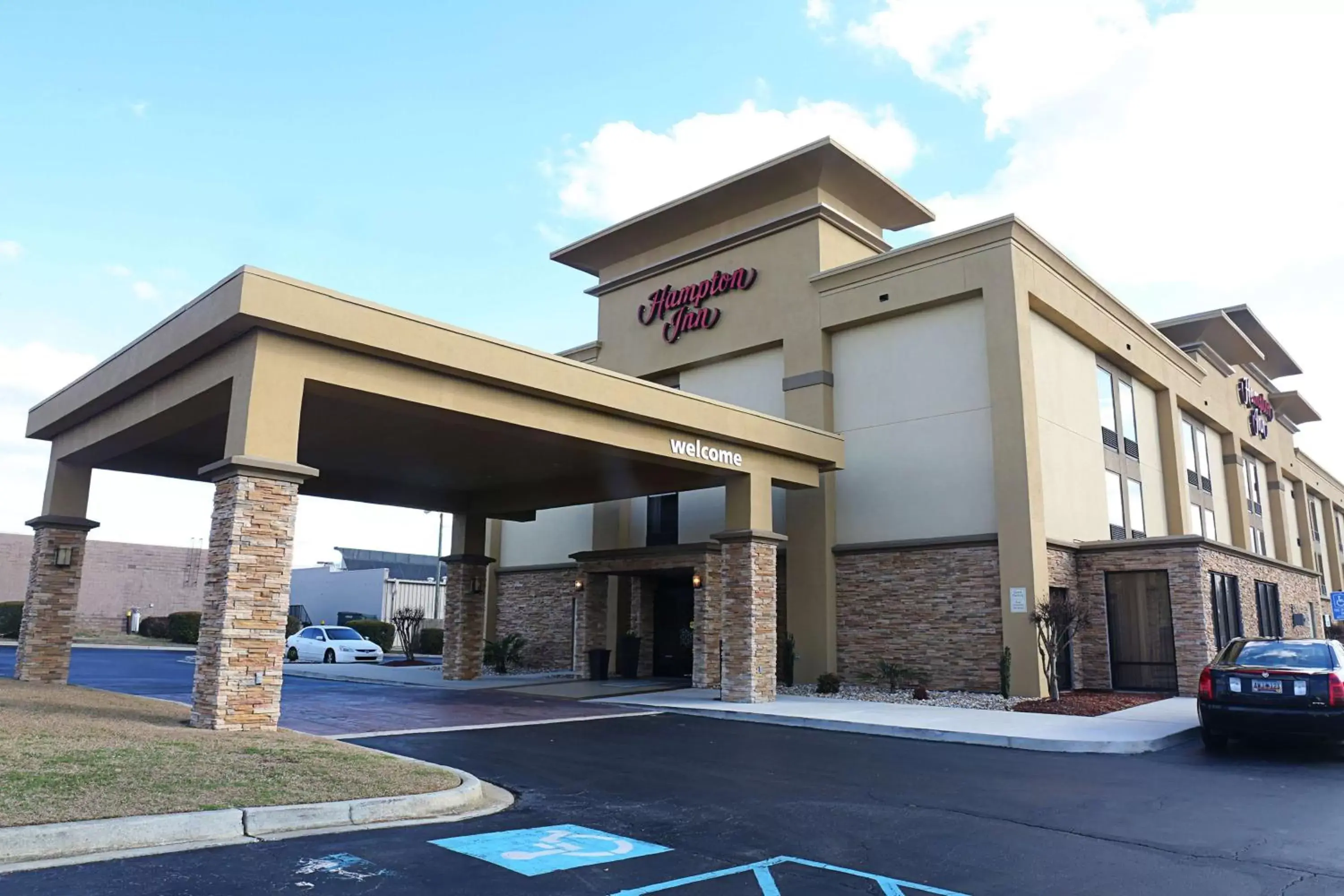 Property Building in Hampton Inn Sumter