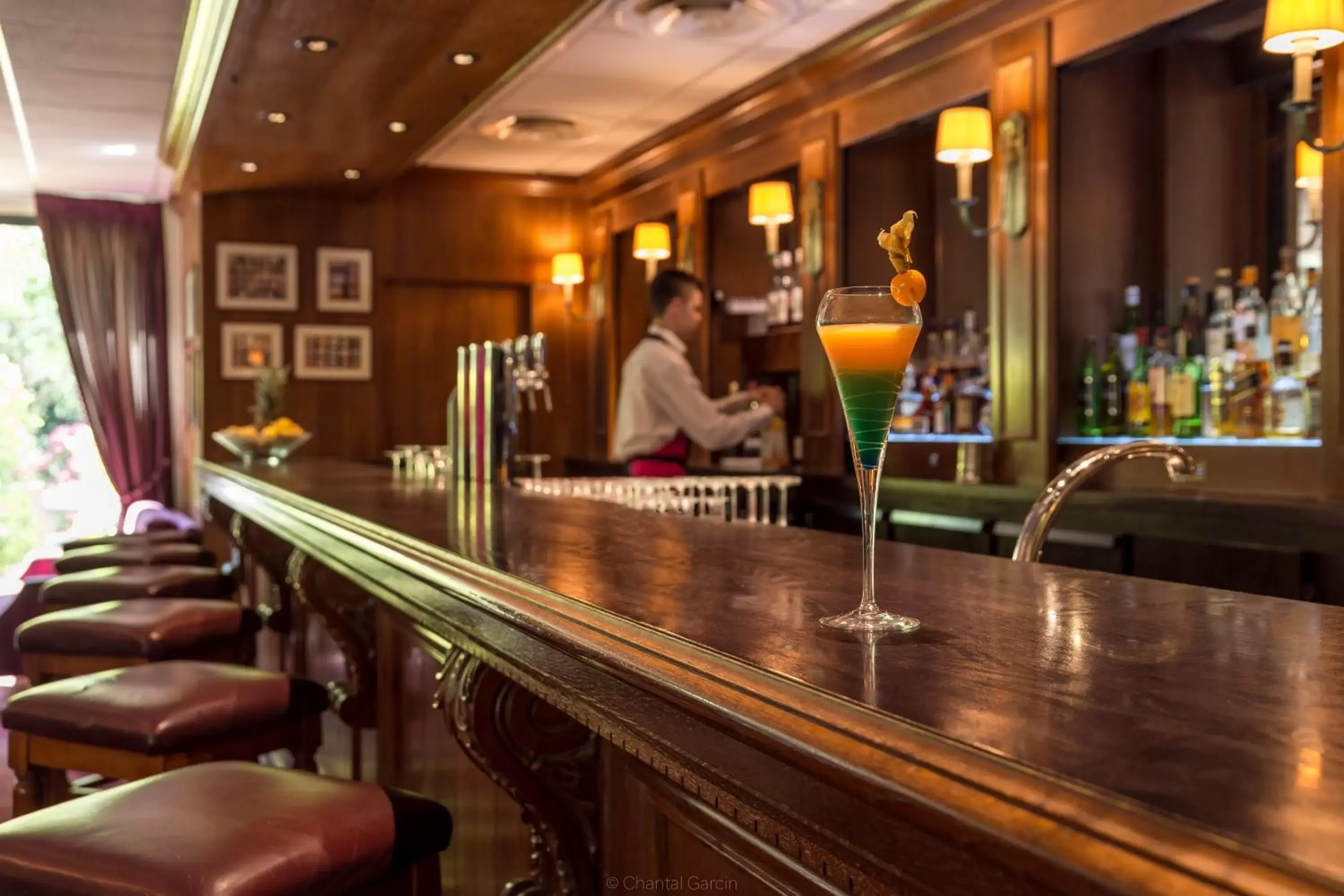 Lounge or bar in Hôtel du Parc Lounge or bar in Hôtel du Parc