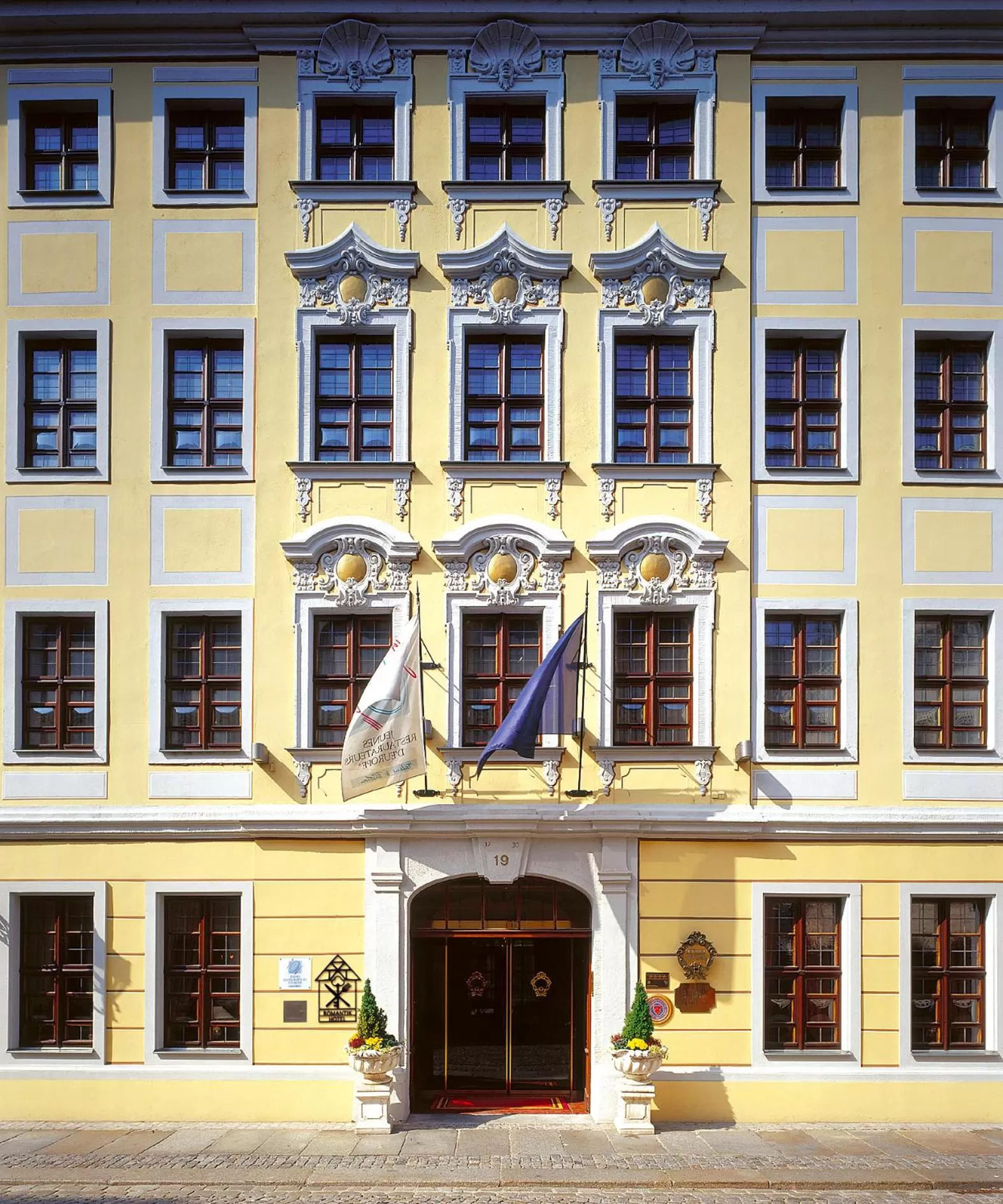 Facade/entrance in Romantik Hotel Bülow Residenz