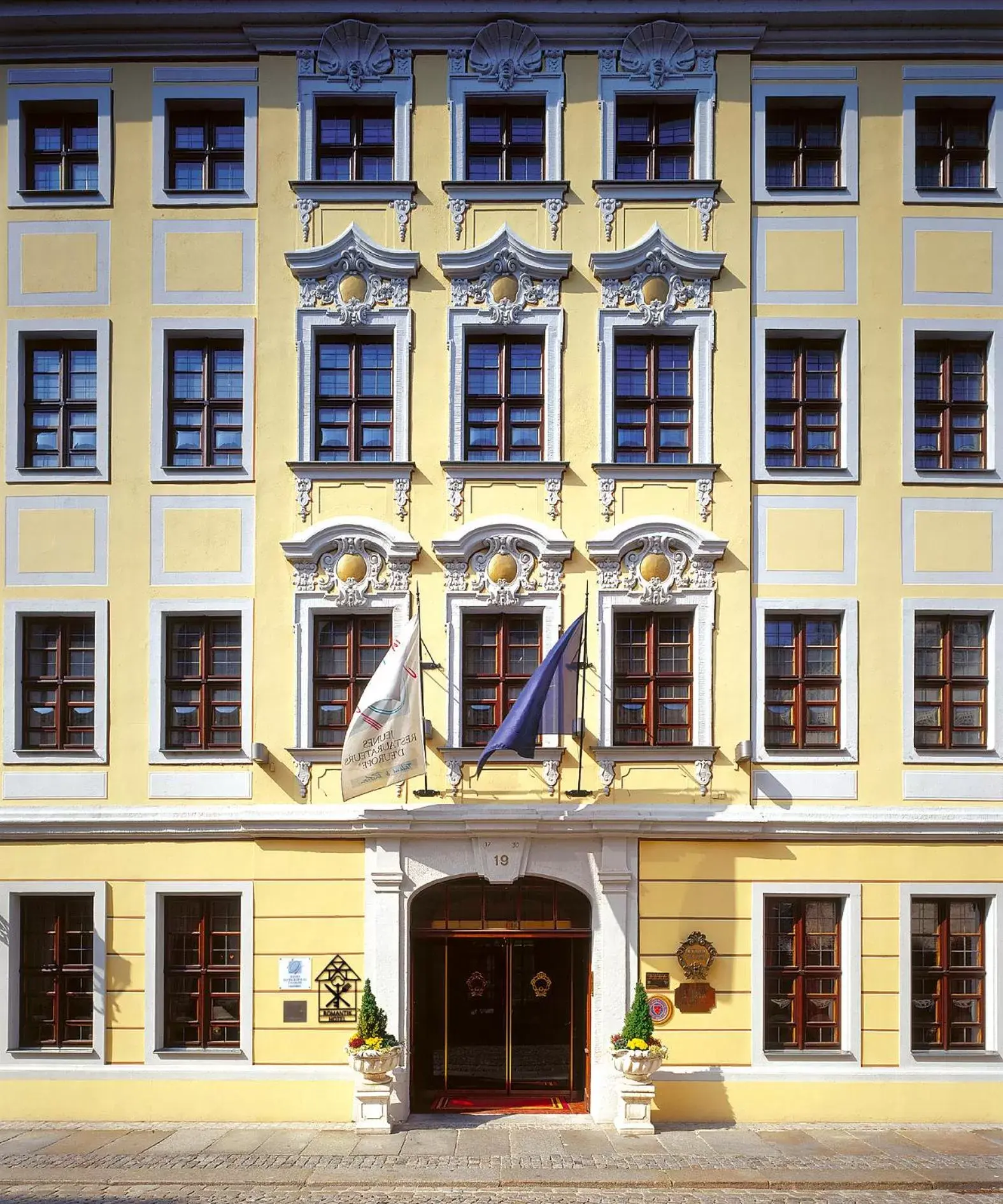 Facade/entrance, Property Building in Romantik Hotel Bülow Residenz
