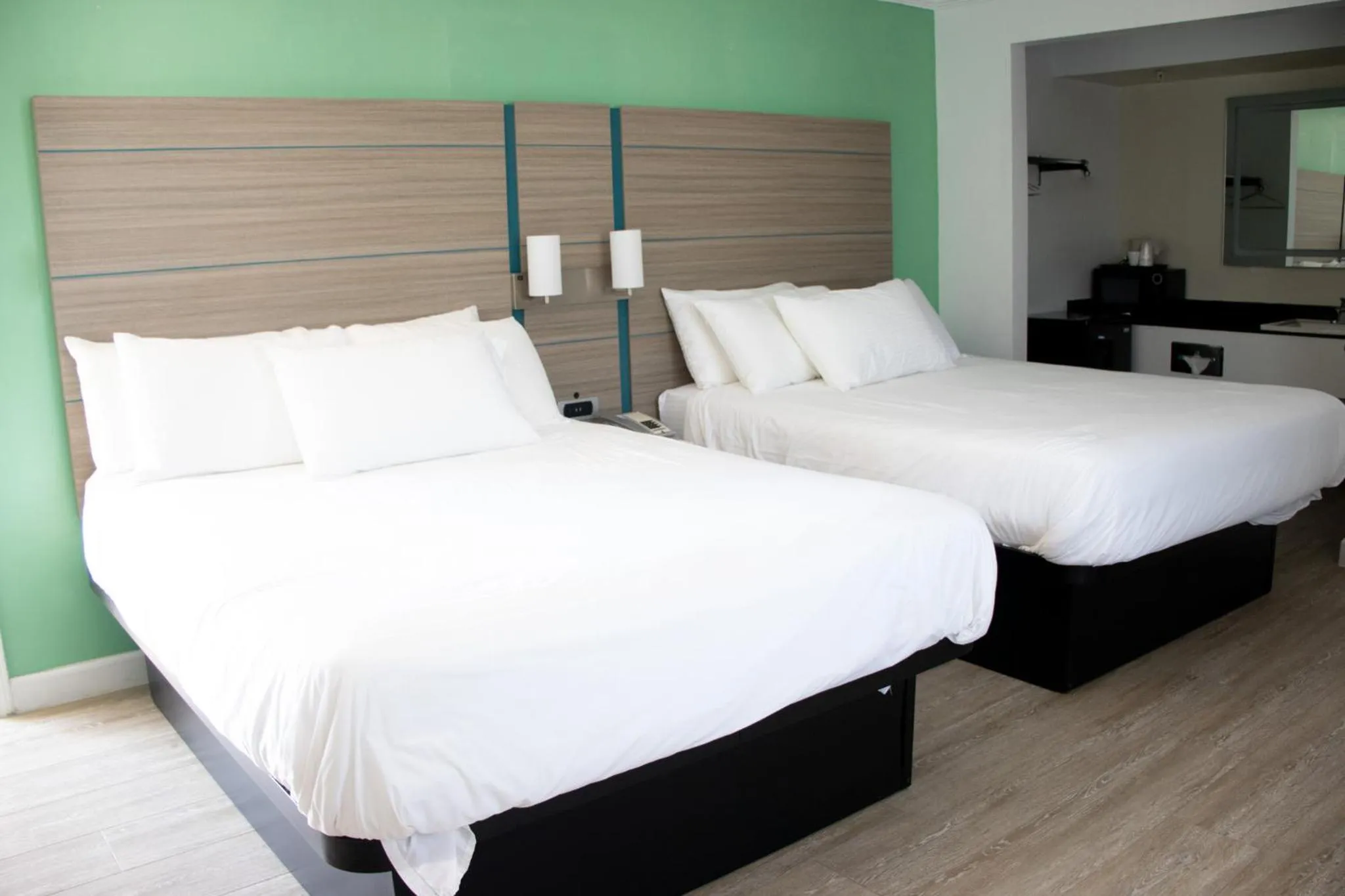 Bed in Discovery Inn