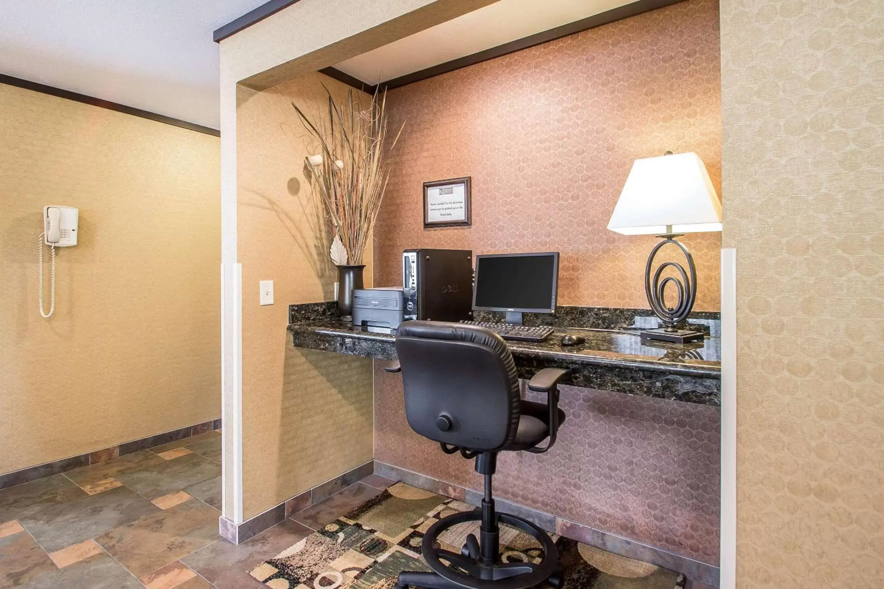 On site, Business Area/Conference Room in Quality Inn & Suites Decorah