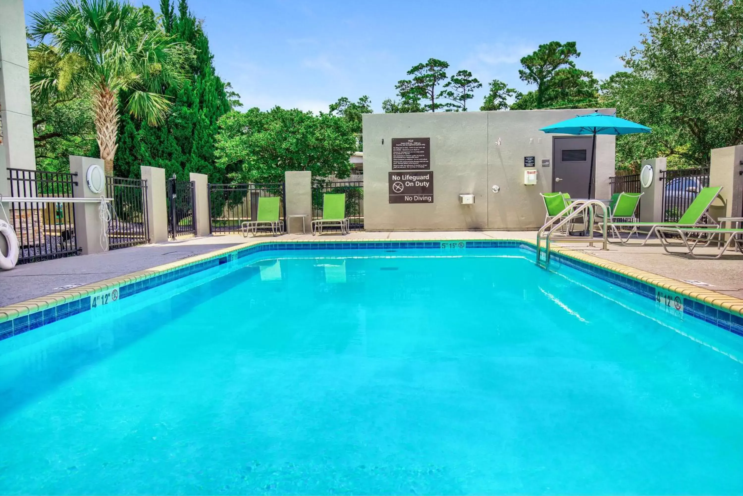 Pool view in Hampton Inn Slidell Pool view in Hampton Inn Slidell