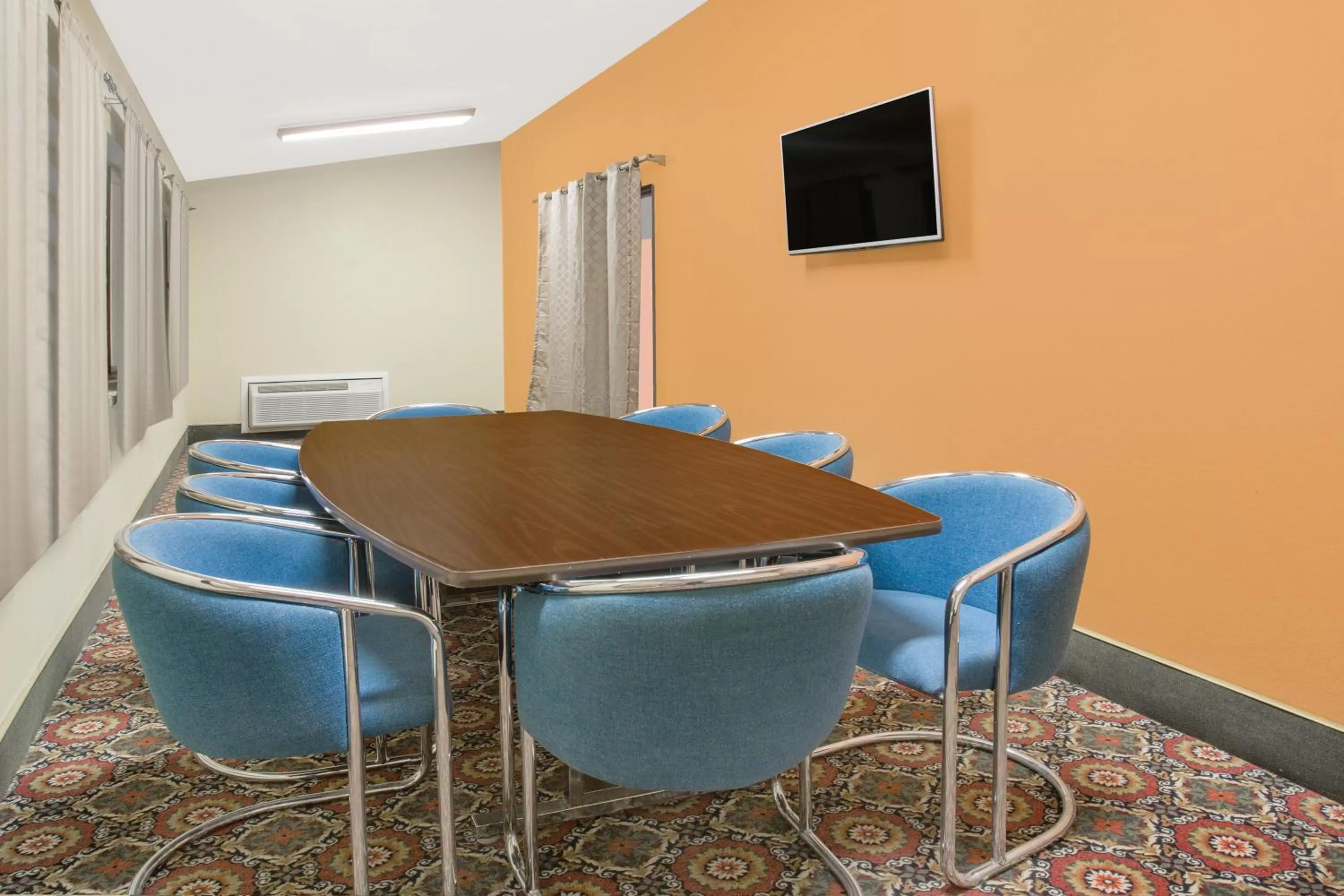 Meeting/conference room in Days Inn & Suites by Wyndham Red Rock-Gallup