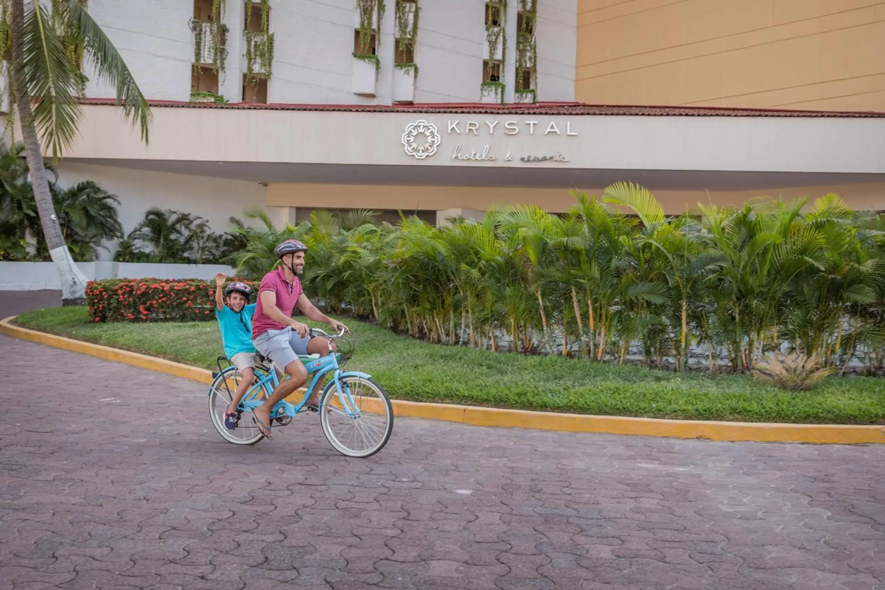 Cycling, Biking in Krystal Ixtapa