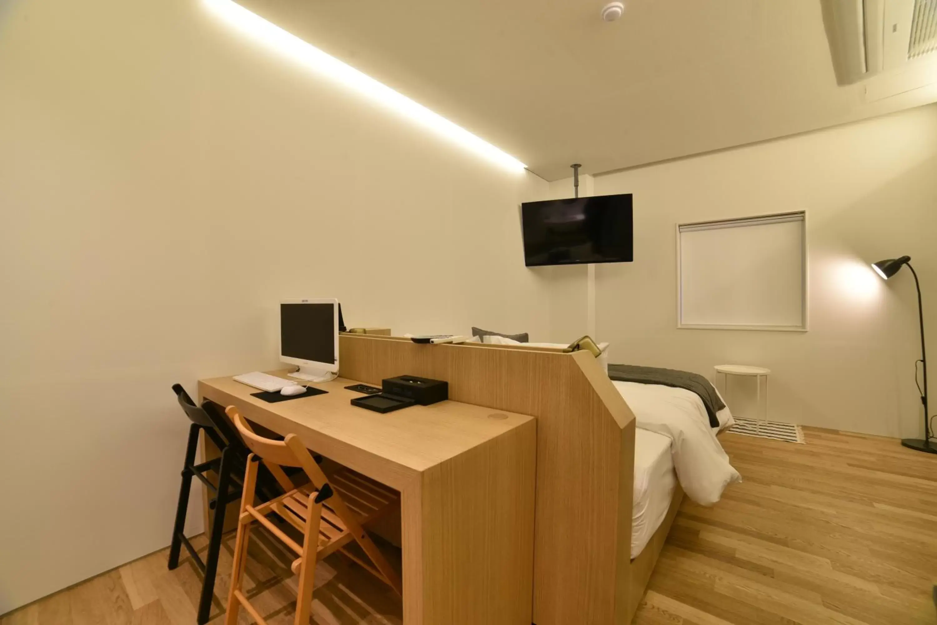 TV and multimedia, TV/Entertainment Center in Hotel the spot