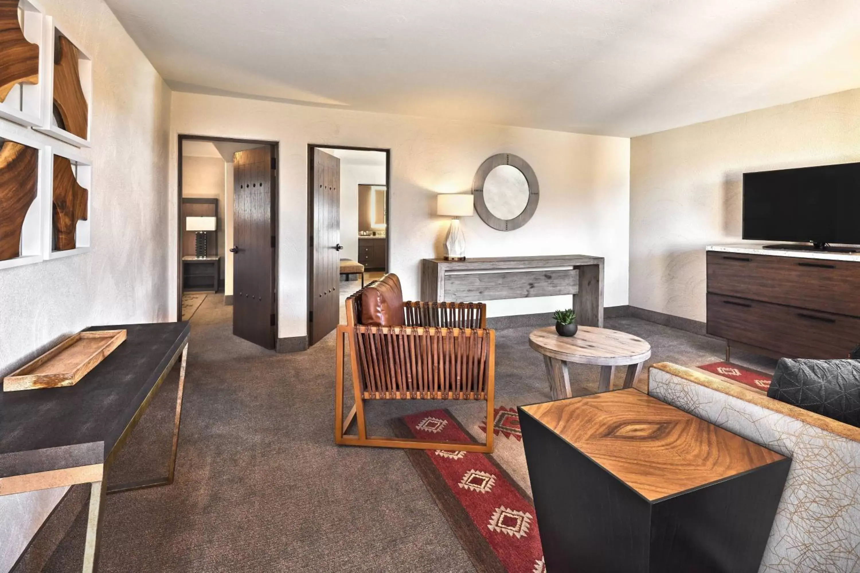 Bedroom, Seating Area in JW Marriott Scottsdale Camelback Inn Resort & Spa