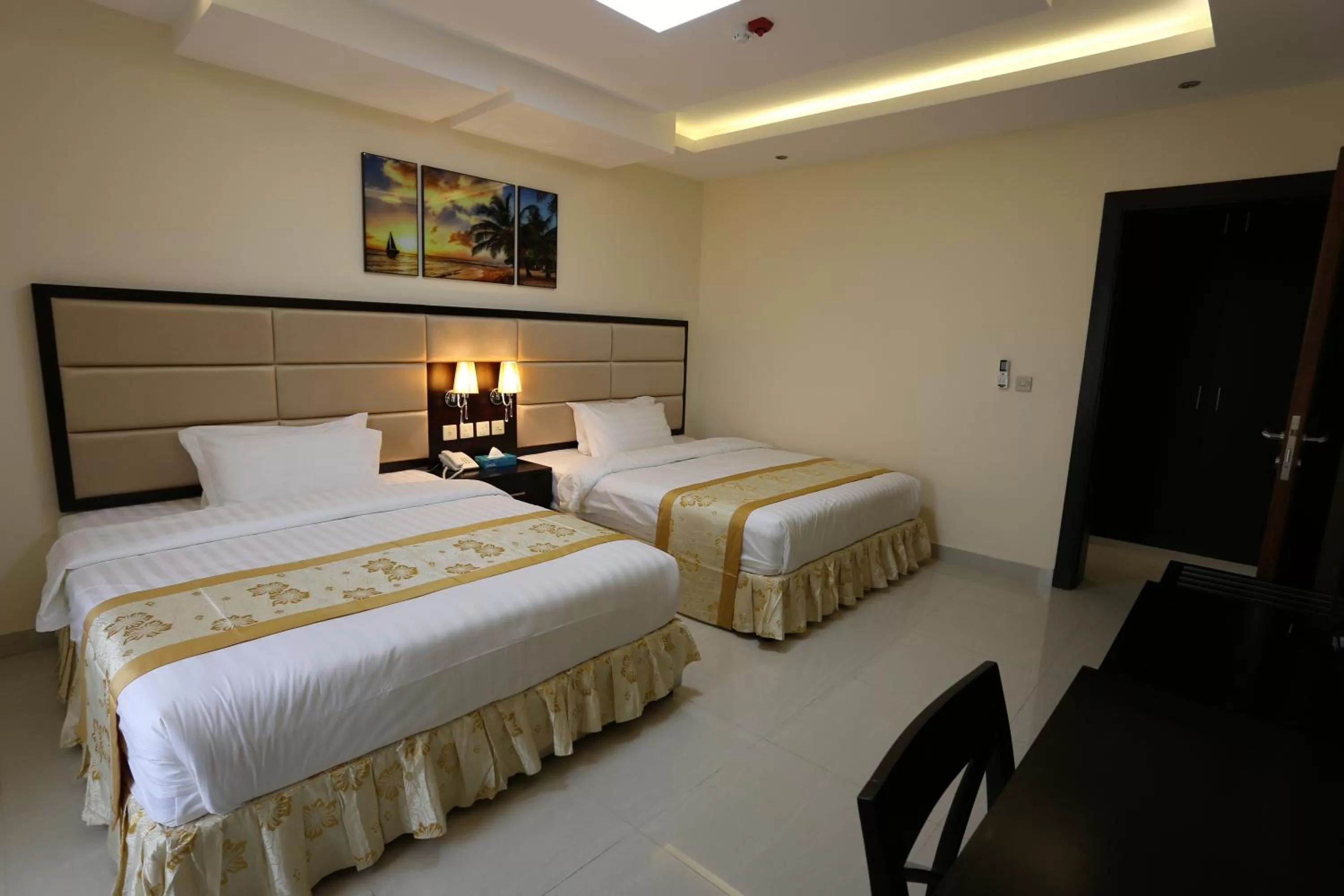 Bed in Arjaan Altakhassusi Hotel Suites