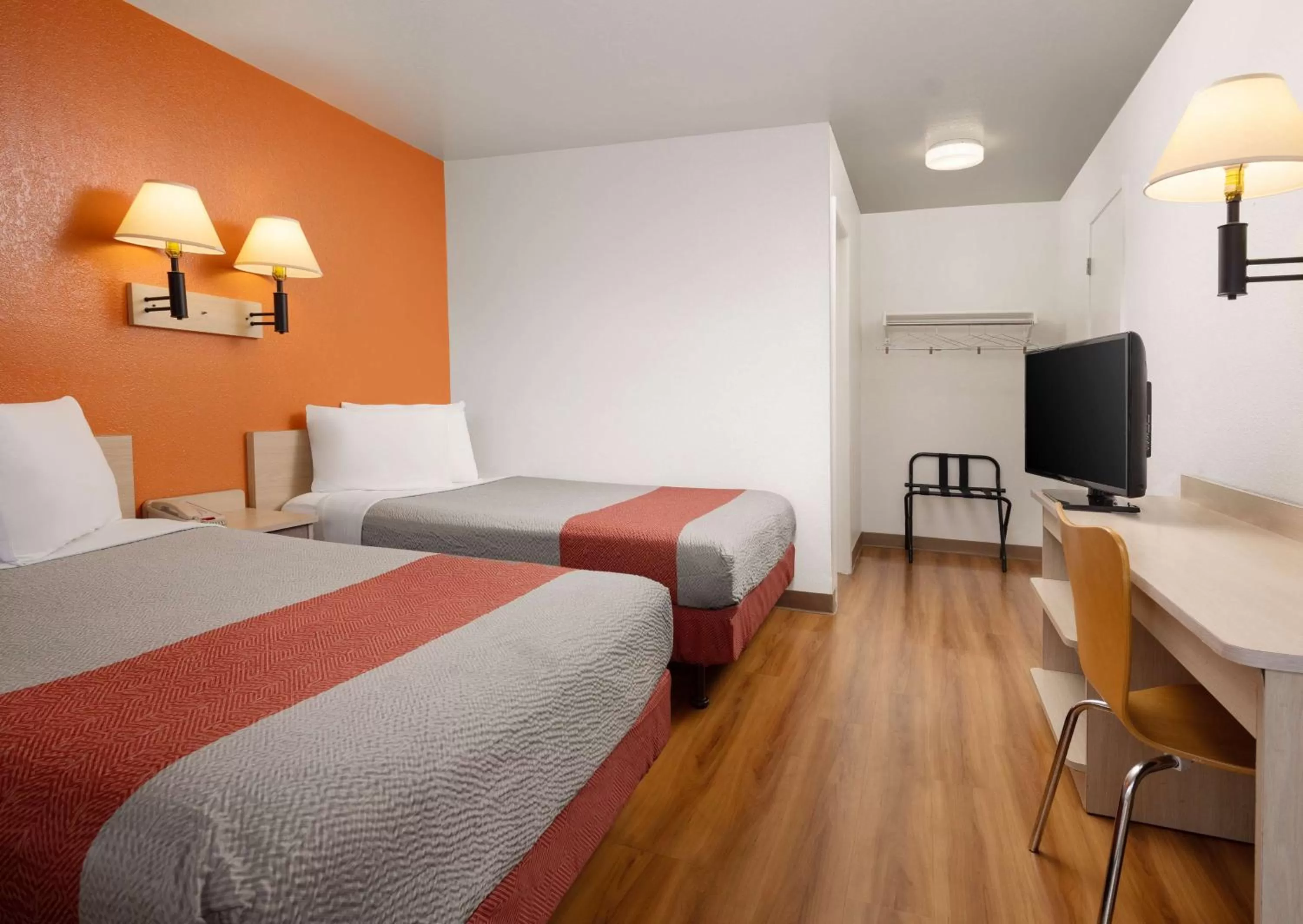 Photo of the whole room in Motel 6-San Luis Obispo, CA - North