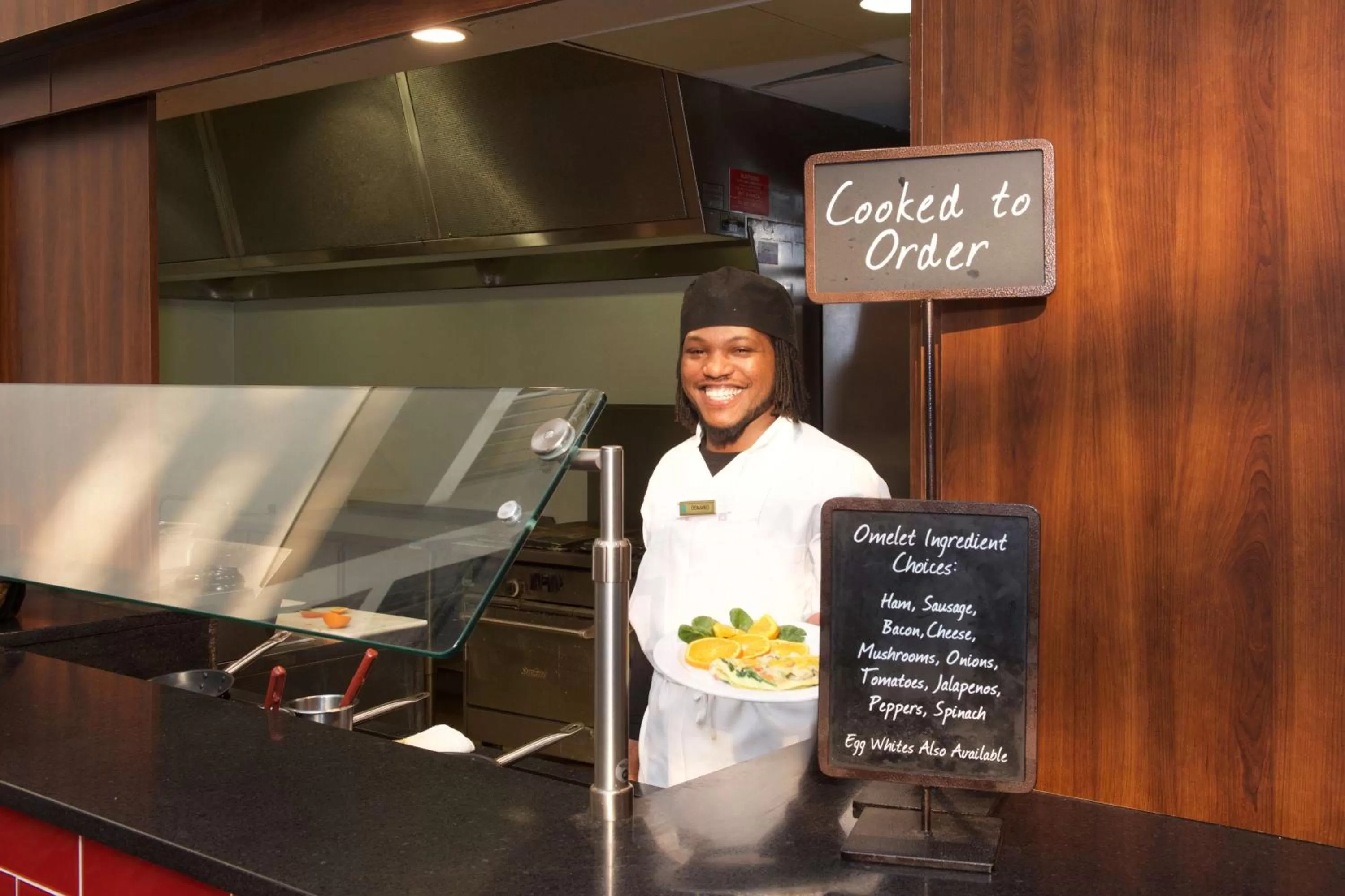 Restaurant/places to eat in Embassy Suites by Hilton Detroit - Livonia/Novi