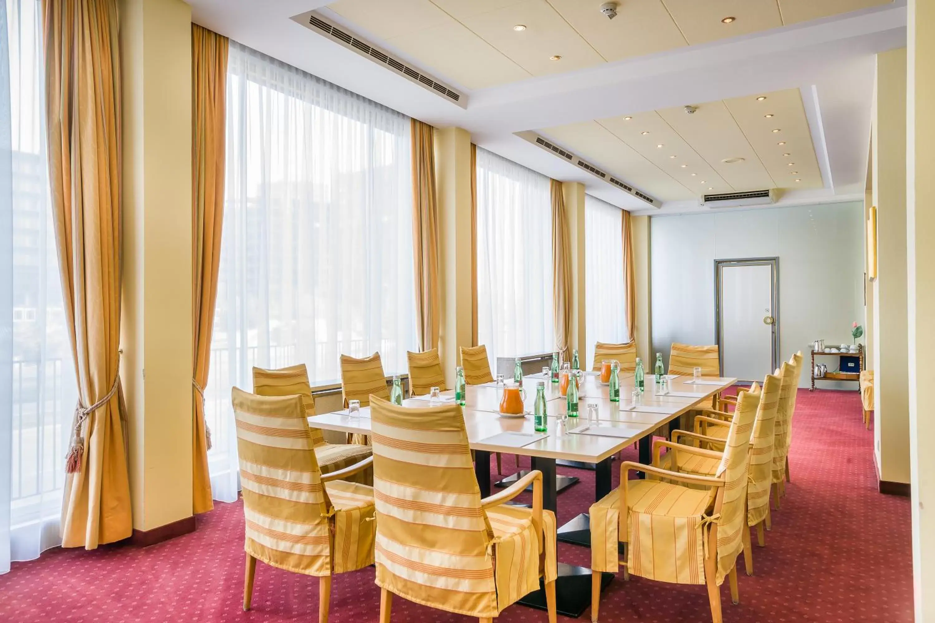 Meeting/conference room in Novum Hotel Prinz Eugen Hauptbahnhof