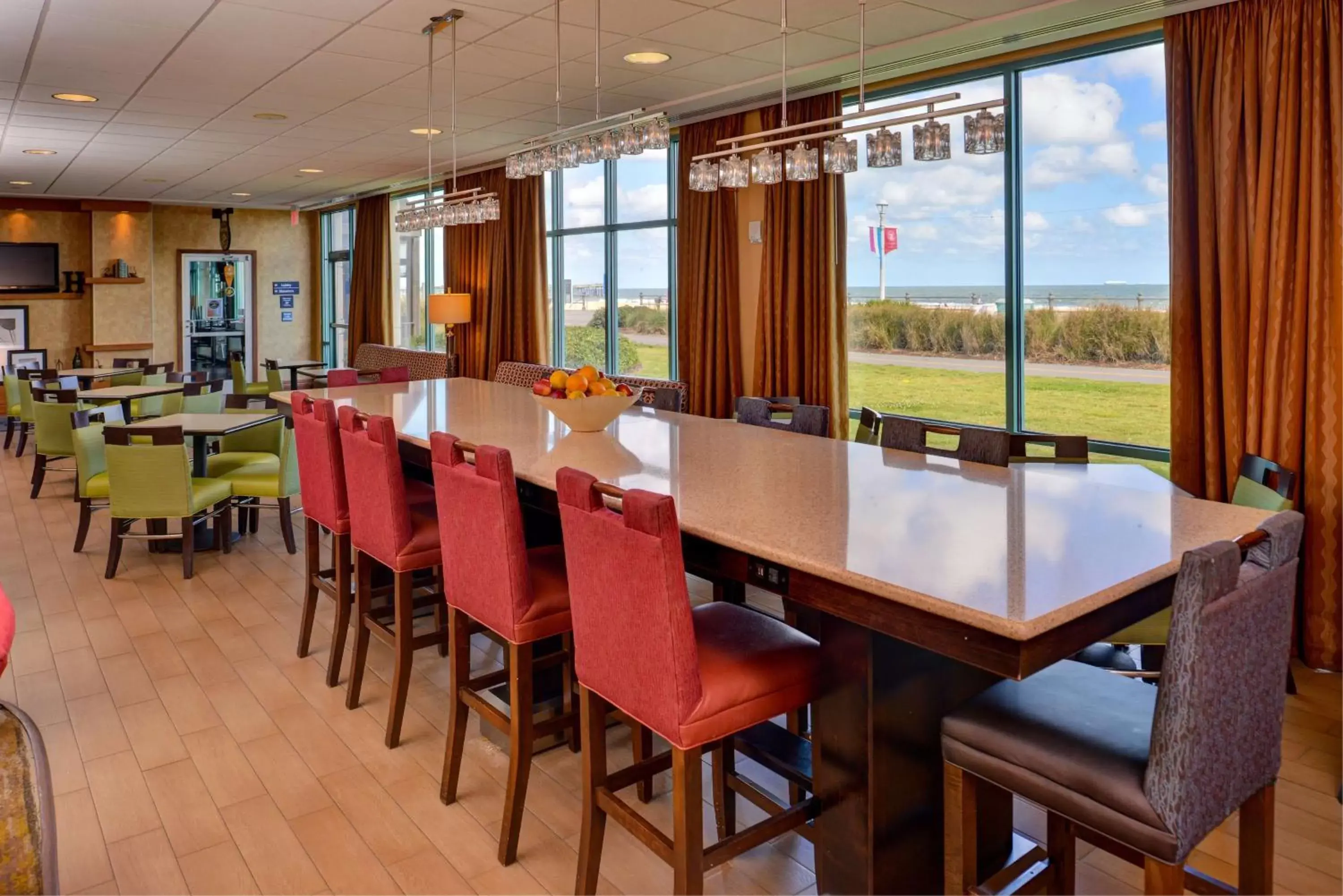 Dining area, Restaurant/Places to Eat in Hampton Inn Virginia Beach-Oceanfront South