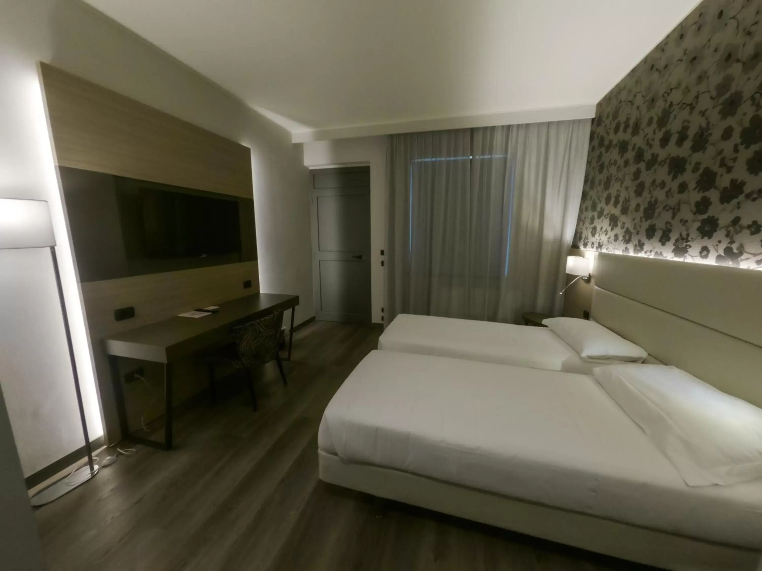 TV and multimedia, Bed in Hotel Sirio - Sure Hotel Collection by Best Western