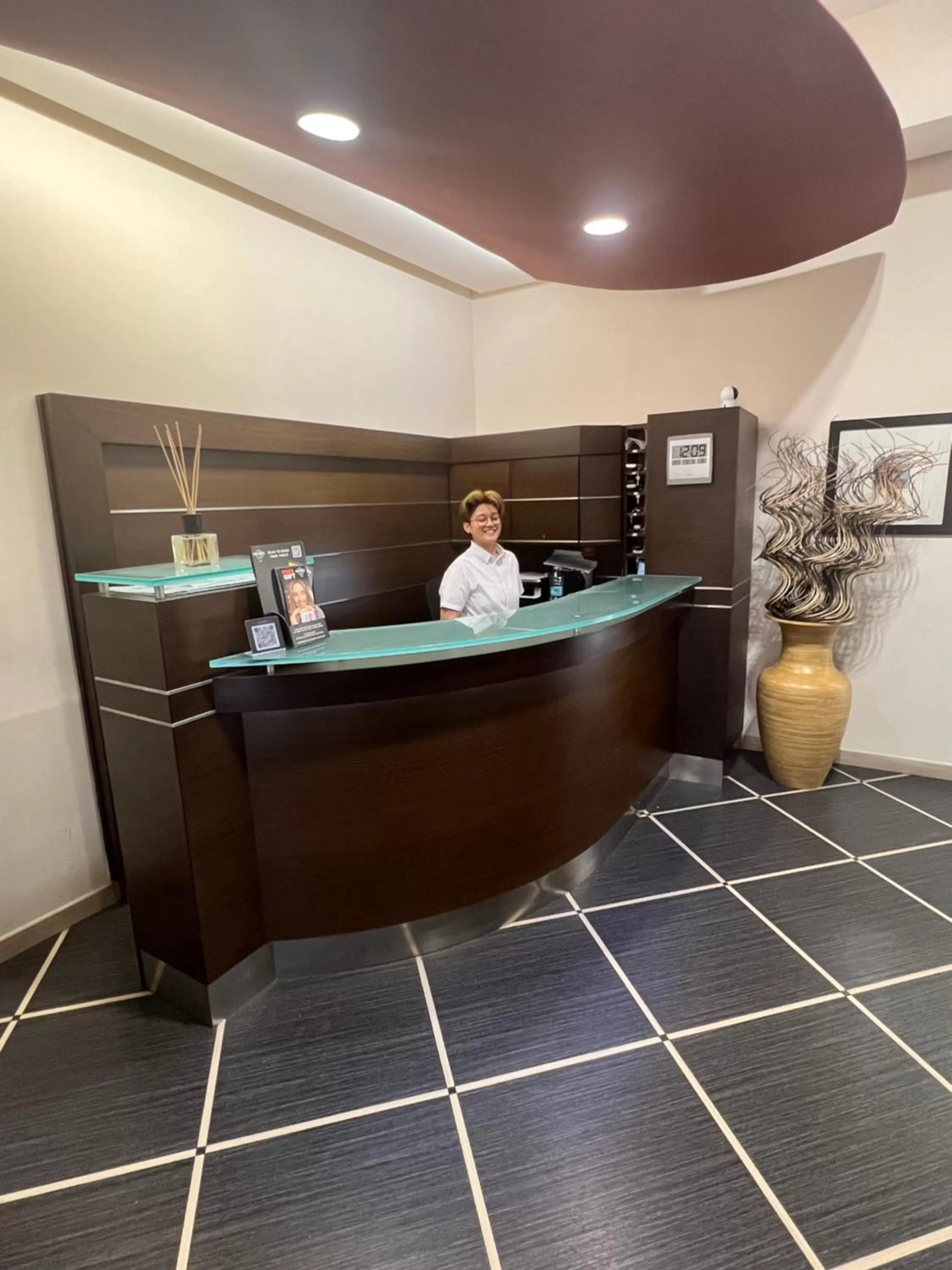 People in Hotel Garda