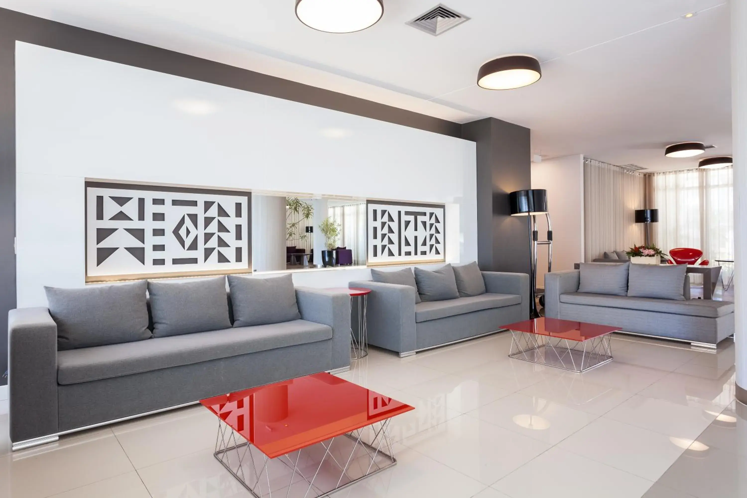 Lobby or reception, Seating Area in eSuites Spa Lagoa Santa Lobby or reception, Seating Area in eSuites Spa Lagoa Santa