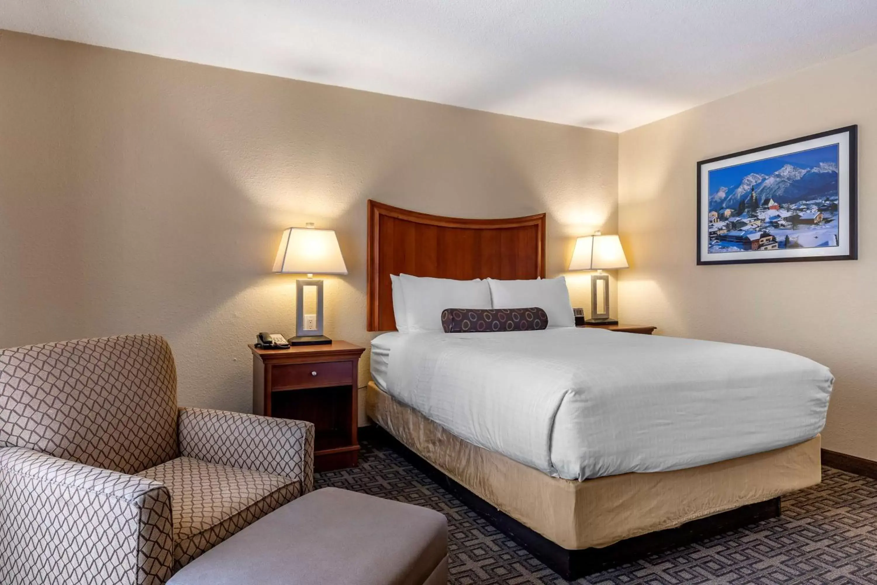 Bedroom, Bed in Best Western Swiss Clock Inn