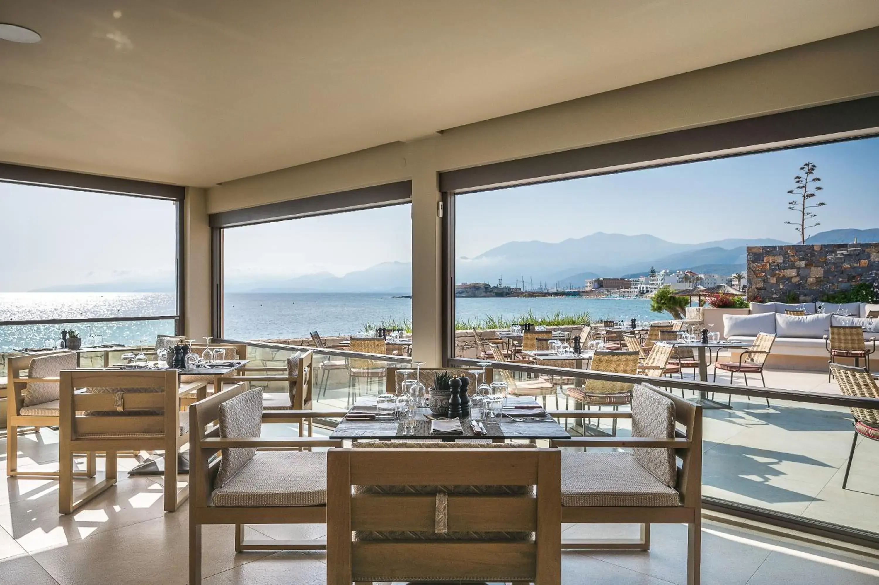 Restaurant/places to eat in Creta Maris Resort
