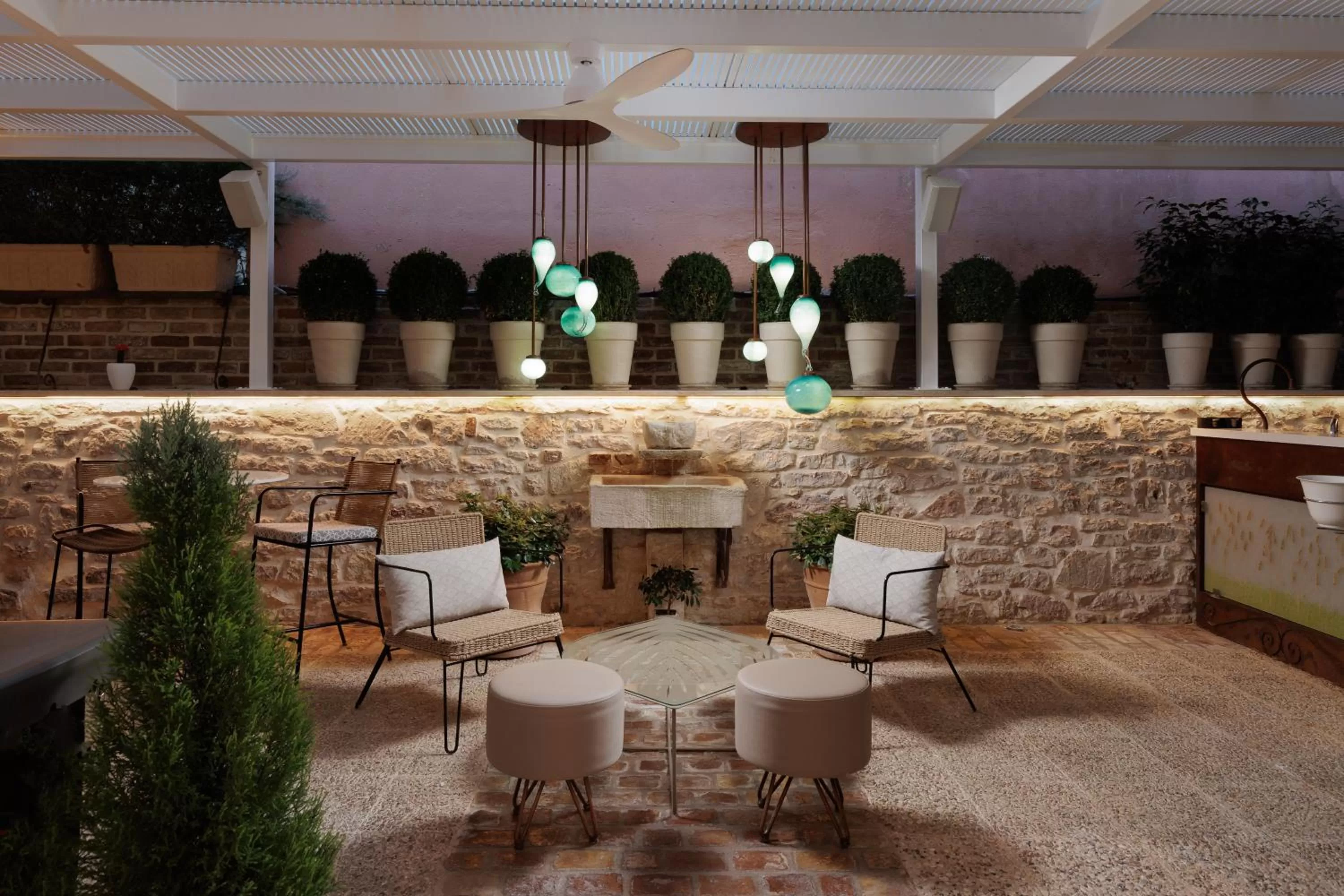 Lounge or bar in Acanthus blue