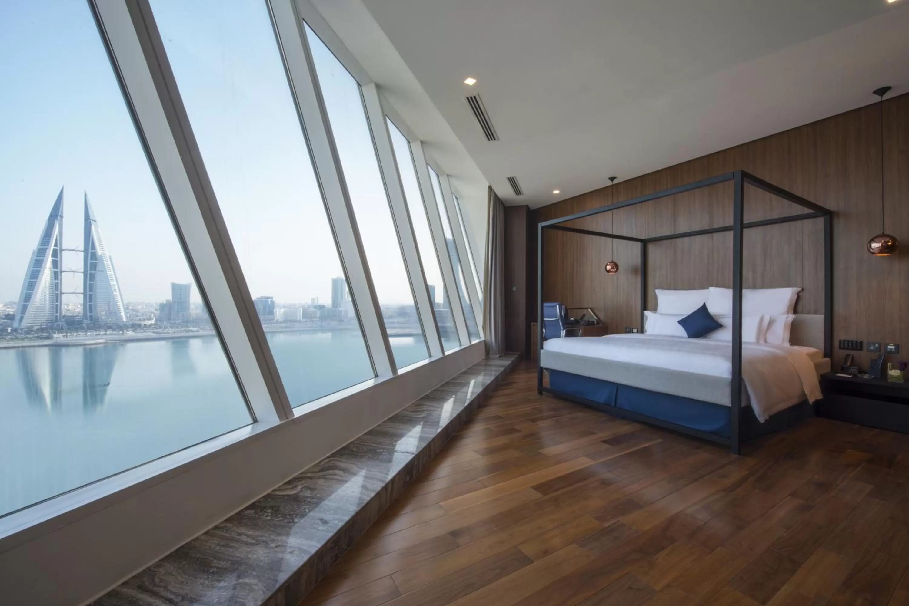 Bedroom, Bed in Wyndham Grand Manama