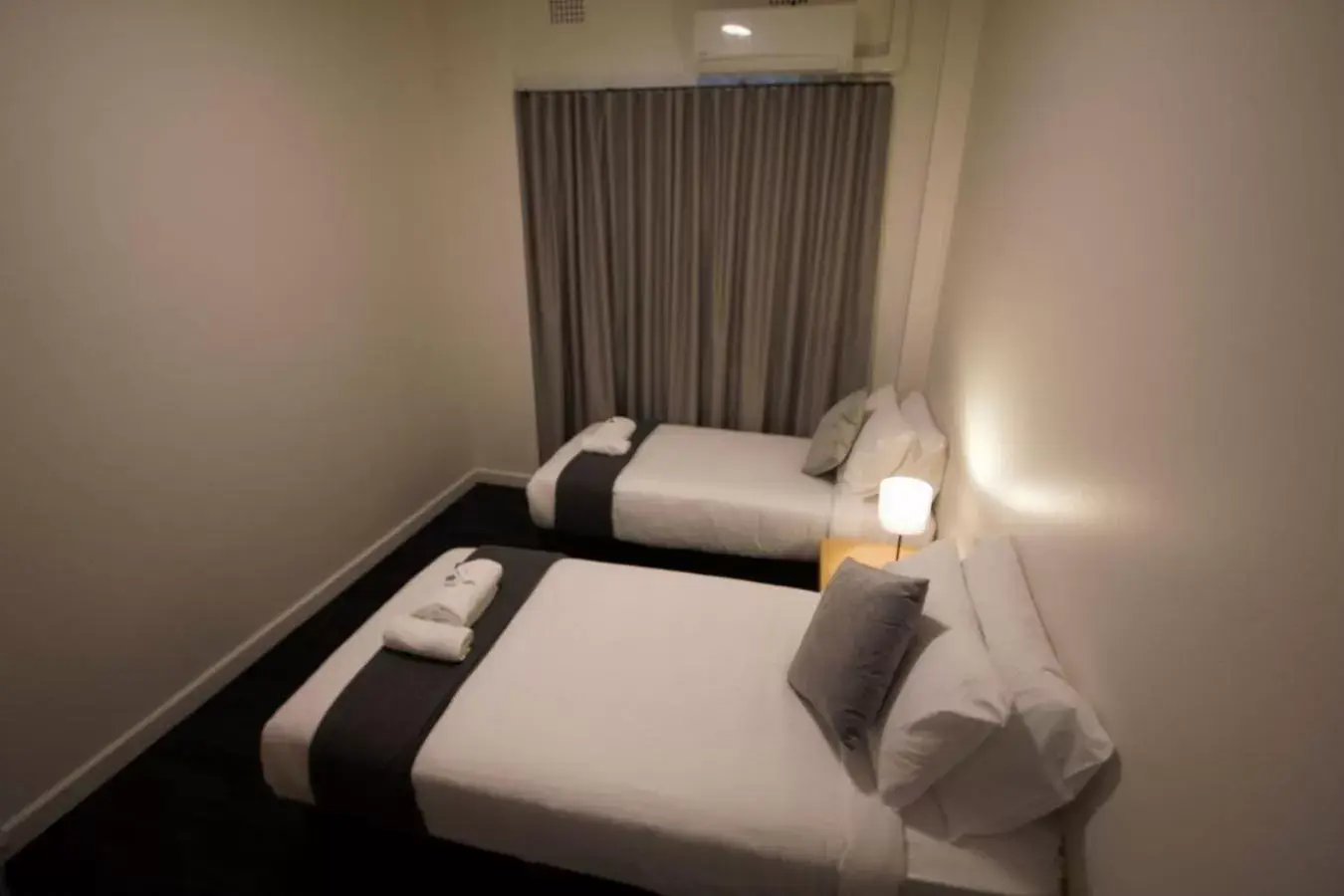 Bed in Sydney Junction Hotel