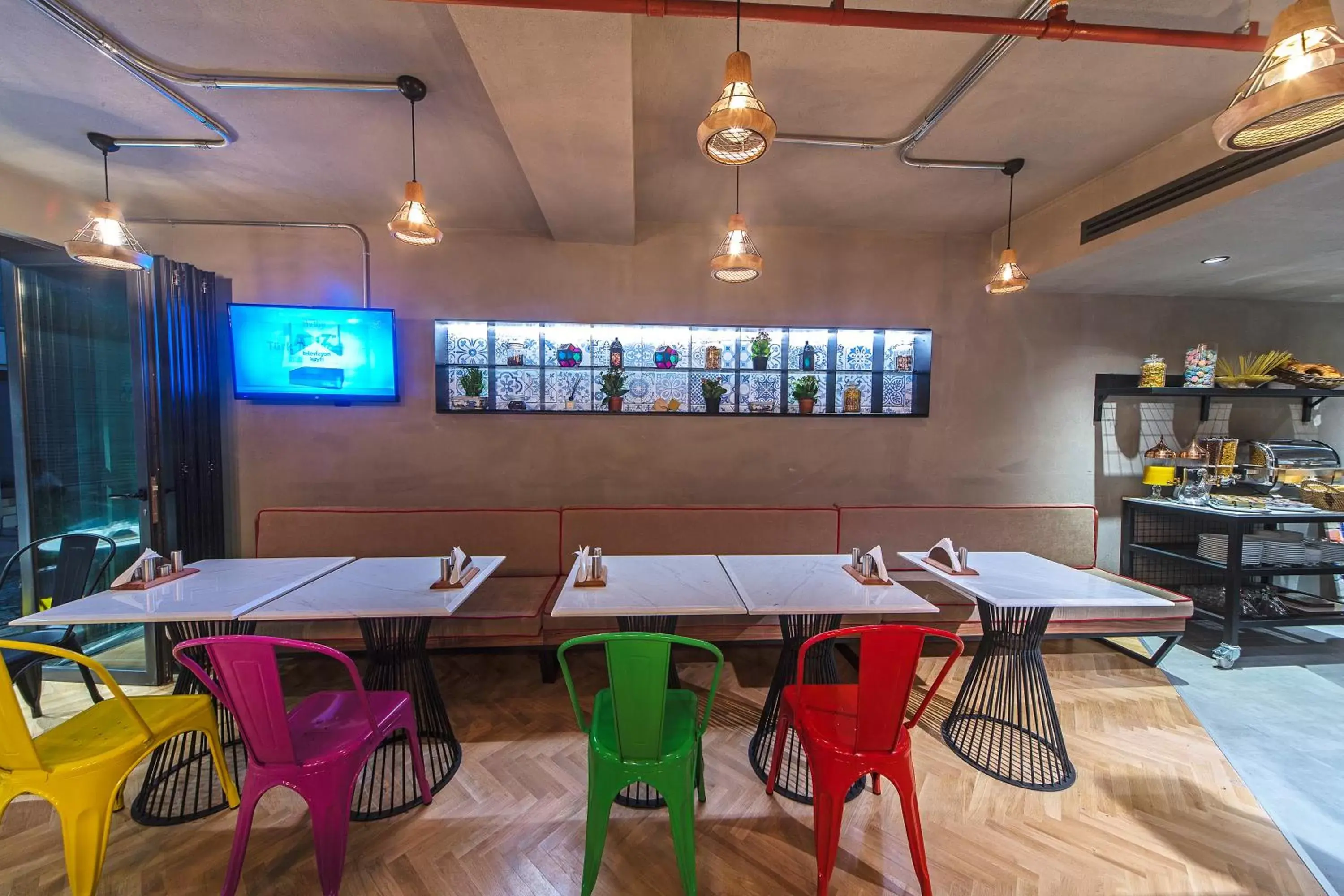 Restaurant/places to eat in Redmont Hotel Nisantasi Restaurant/places to eat in Redmont Hotel Nisantasi